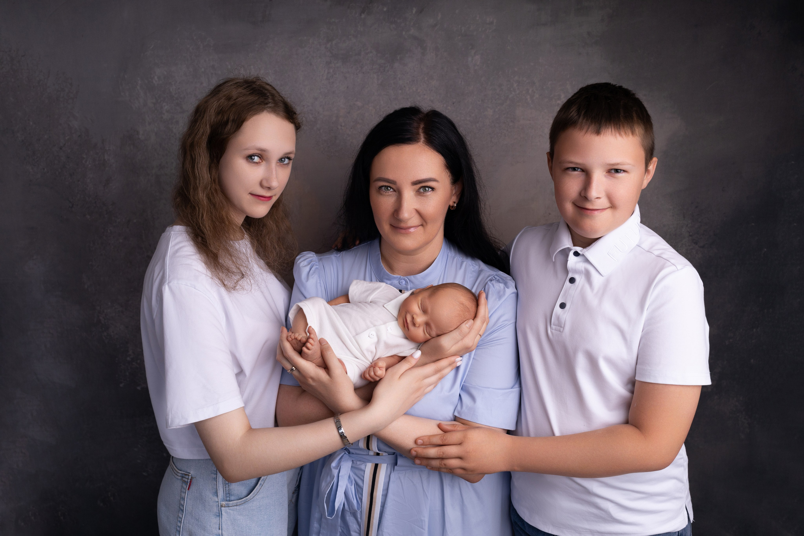 Семейные кадры от Elvira Kamaeva. Фотограф новорожденных малышей в Омске и Омской области Эльвира Камаева