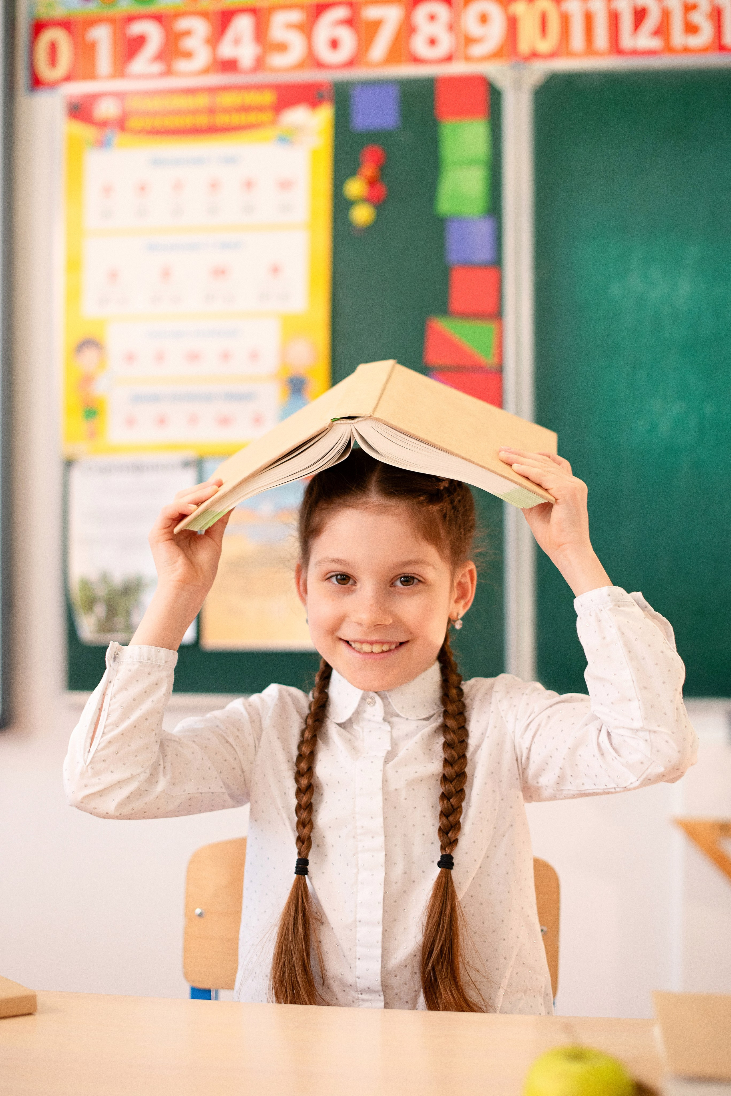 Фотографирую школьников для школьных выпускных альбомов и фотокниг в Сургуте и Нефтеюганске.