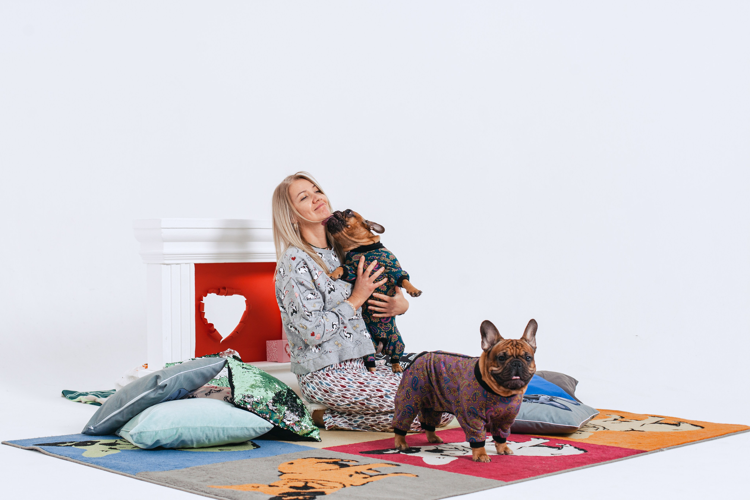 Пижамная вечеринка французских бульдогов и их хозяев. Фотограф-анималист Татьяна Степанова