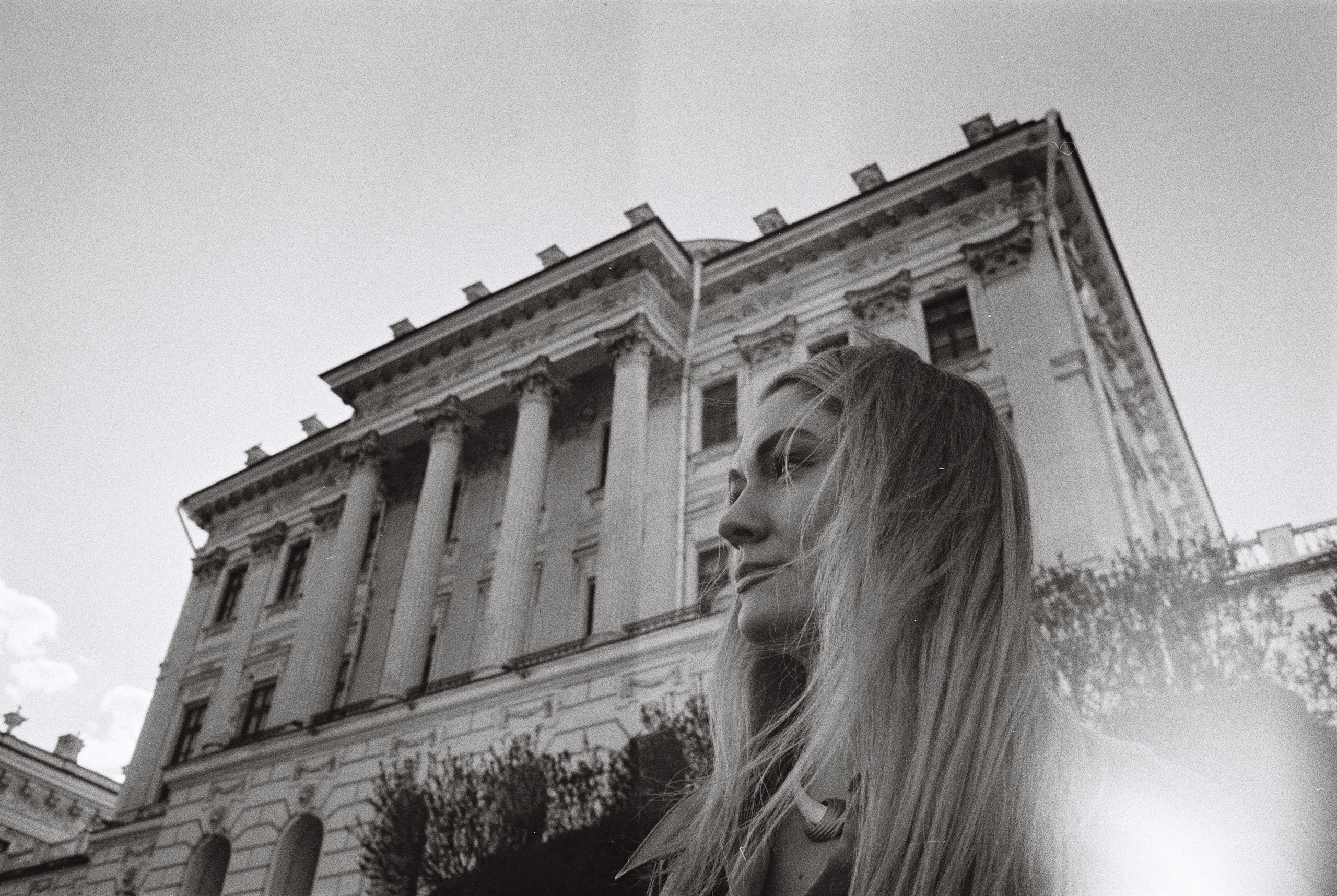 Faces. TATIANA DARINA — film photographer in St. Petersburg