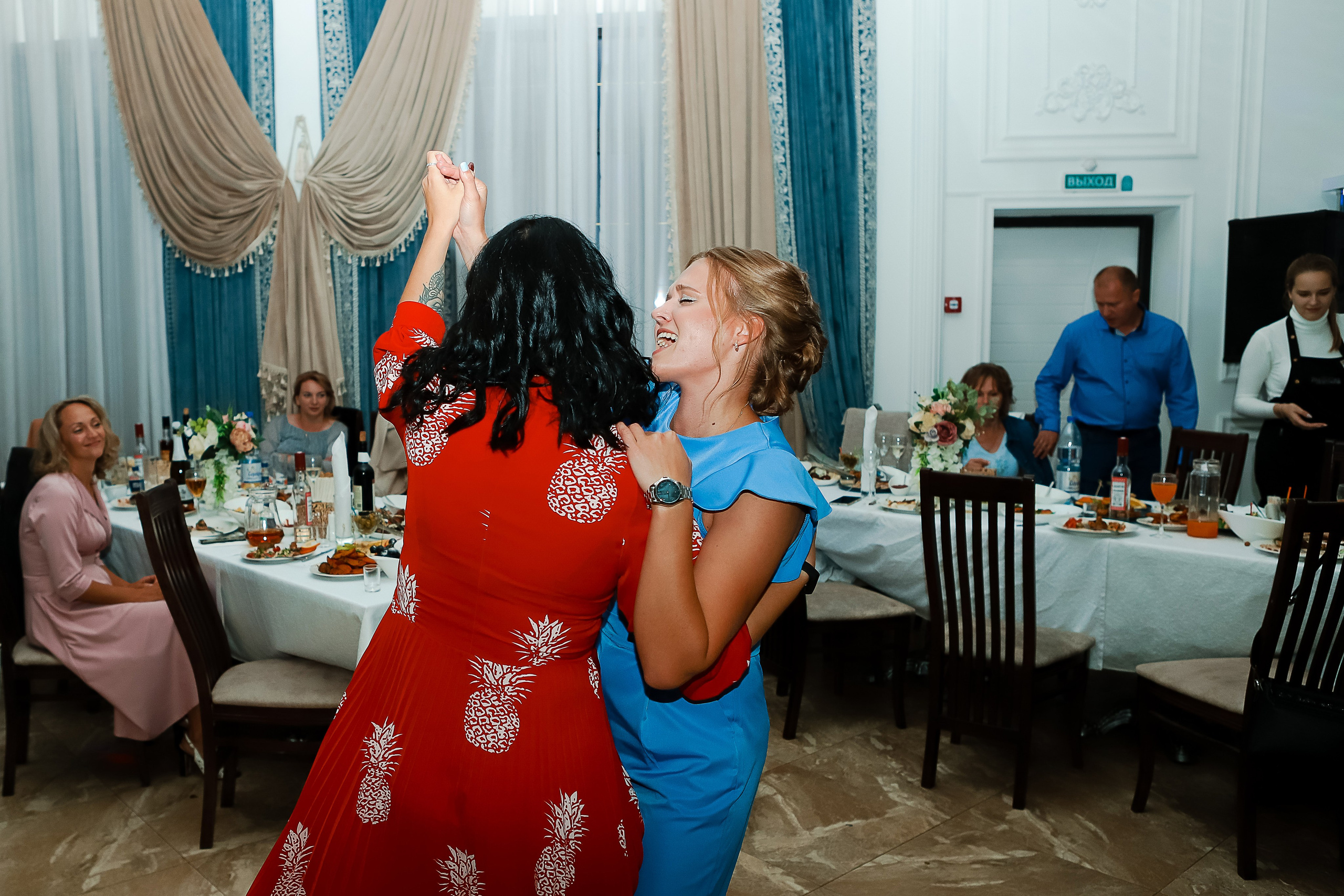 Юлия и Сергей. Свадебный фотограф Евгения Фролова г. Каменск-Шахтинский, Донецк, Ростов