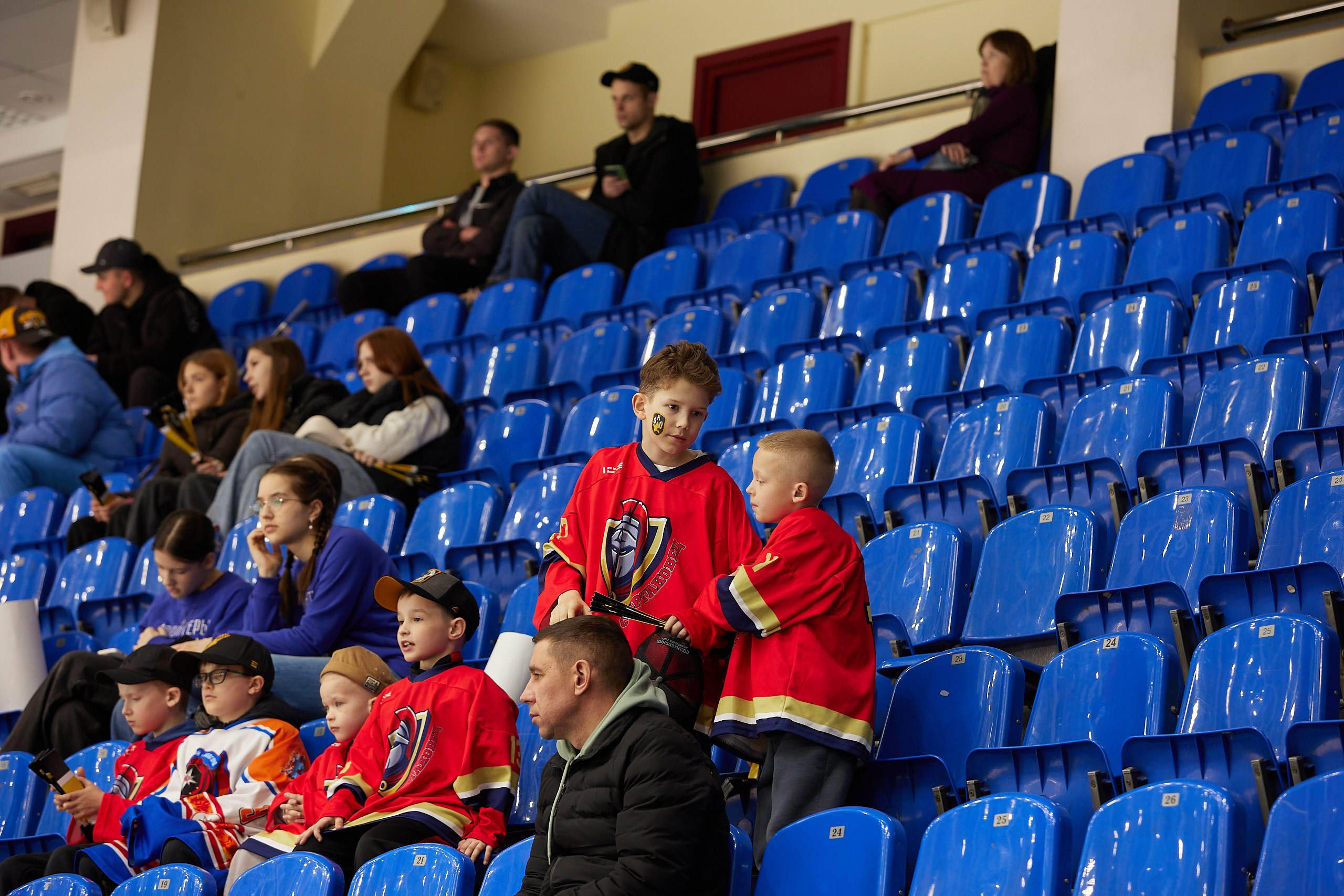 Репортаж. Офицерская хоккейная лига 2025 год. Спортивный фотограф Некрасов Денис