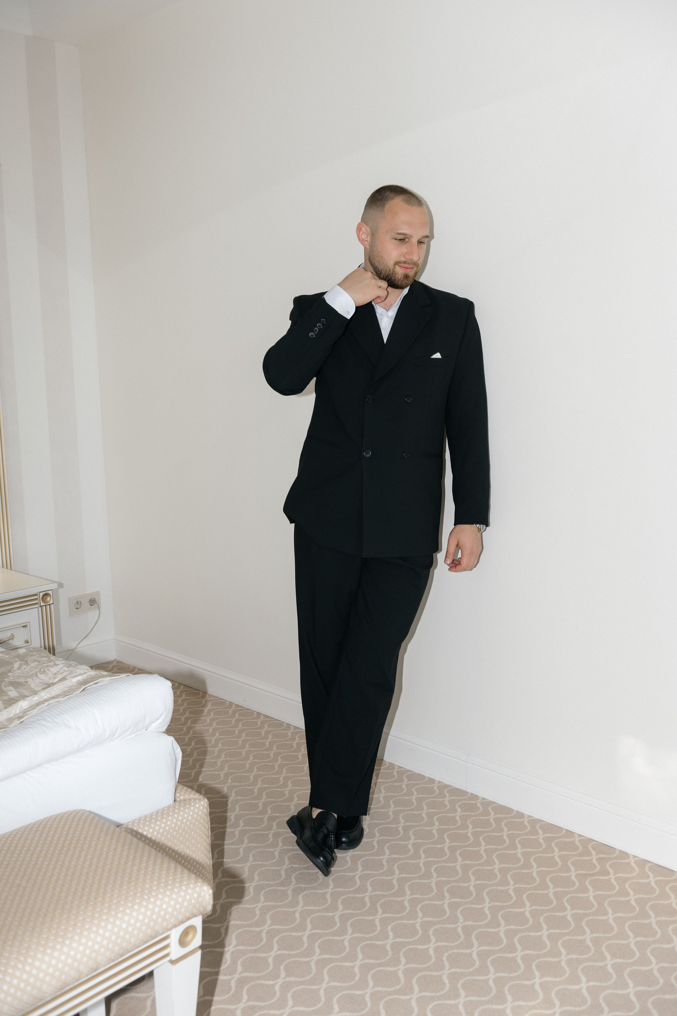 Wedding day in VERSAL PARK. Wedding PHOTOGRAPHER Andrew Vnukov