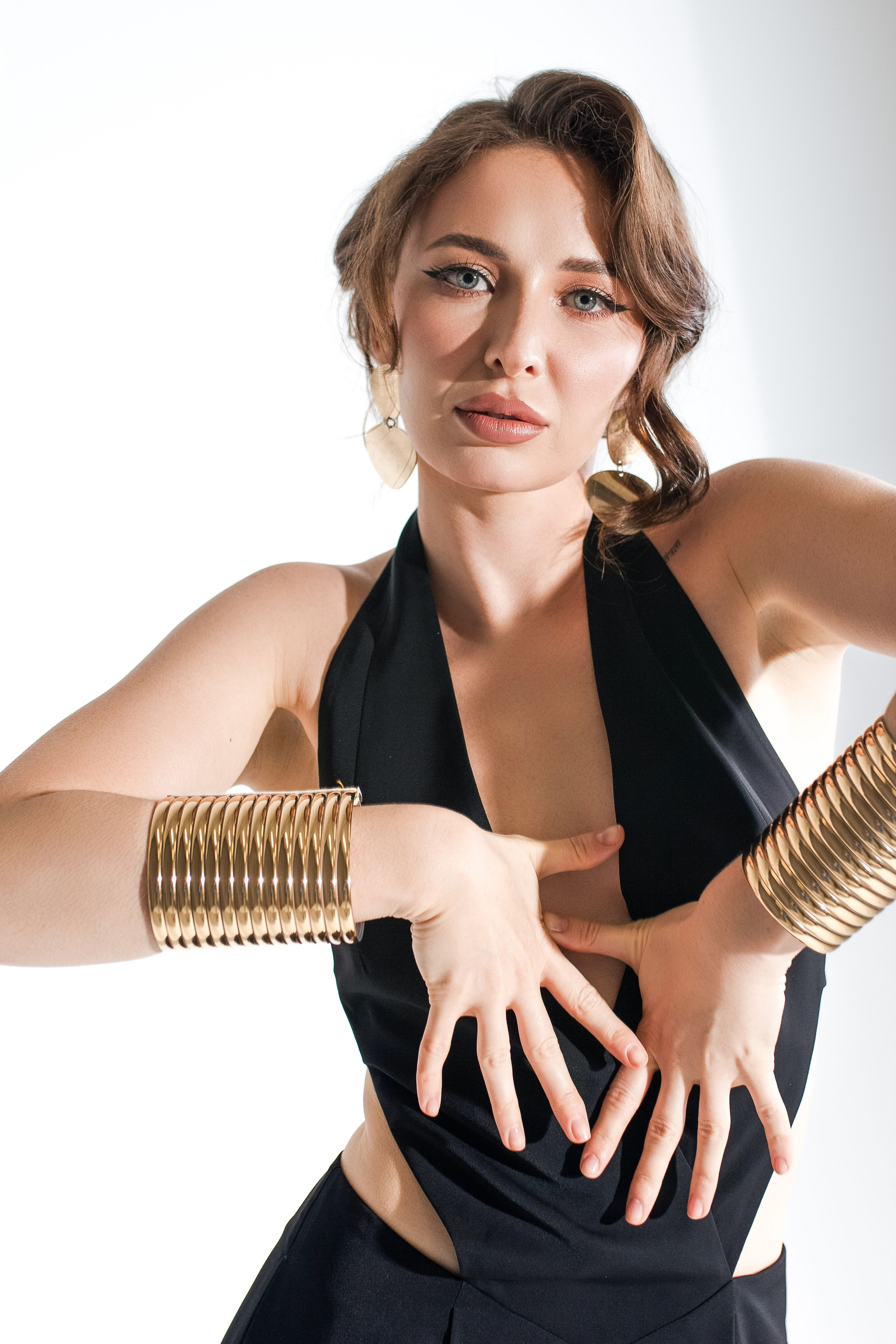 IDOL | Фотосессия для проекта Марины Март. Фотограф Москва — личные фотосессии, лавстори в студии