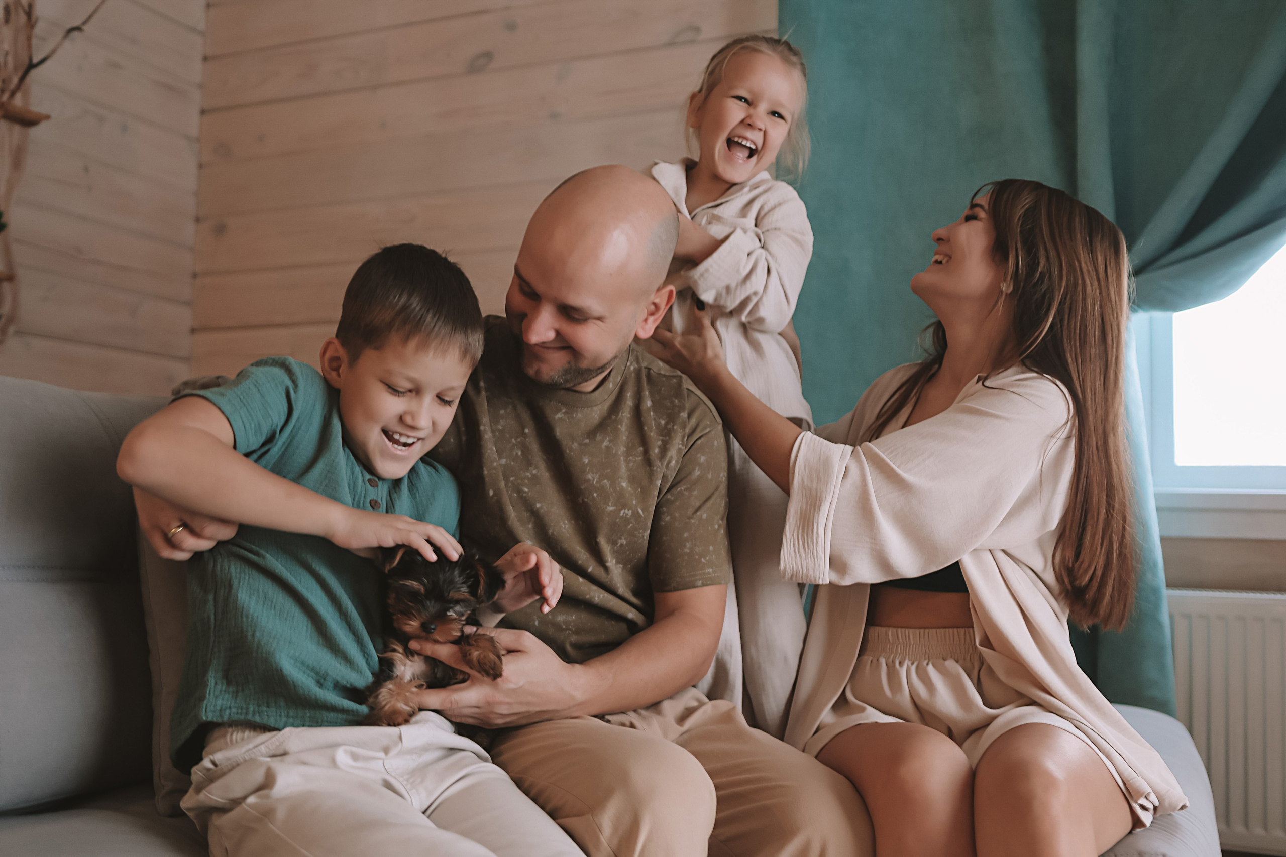 Домашняя. Семейный фотограф Тюмень, фотограф на роды Салмина Мария