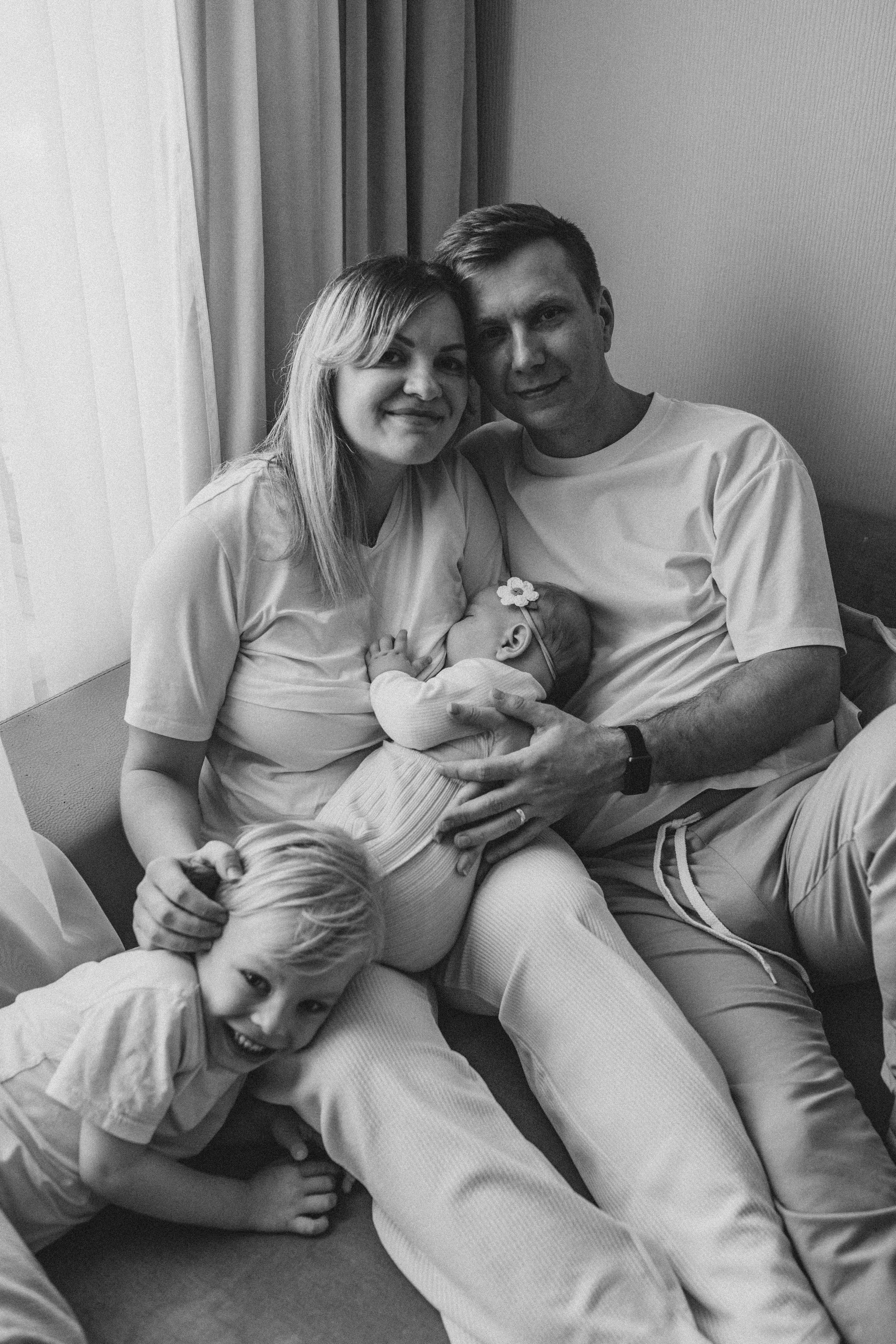 Катя, Денис и малыши. Семейный и домашний фотограф в Москве и МО Королева Валерия