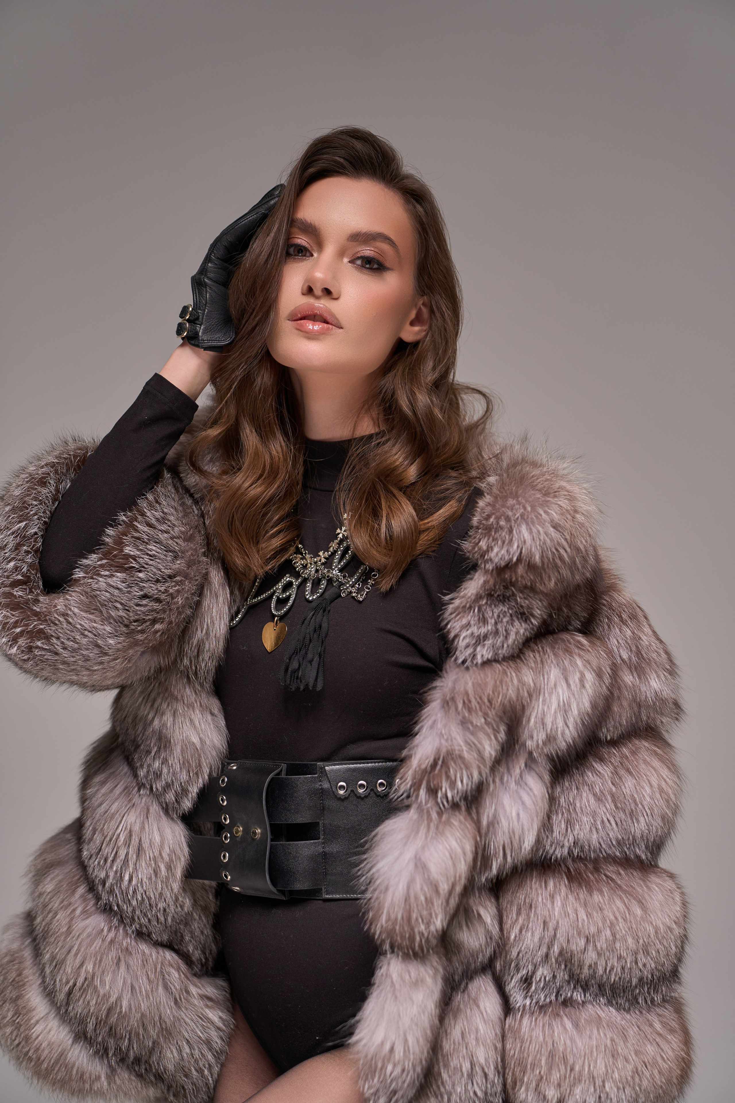 Студия. Коммерческий fashion фотограв в Москве и Санкт-Петербурге. Организовываю индивидуальные съемки и съемки для брендов