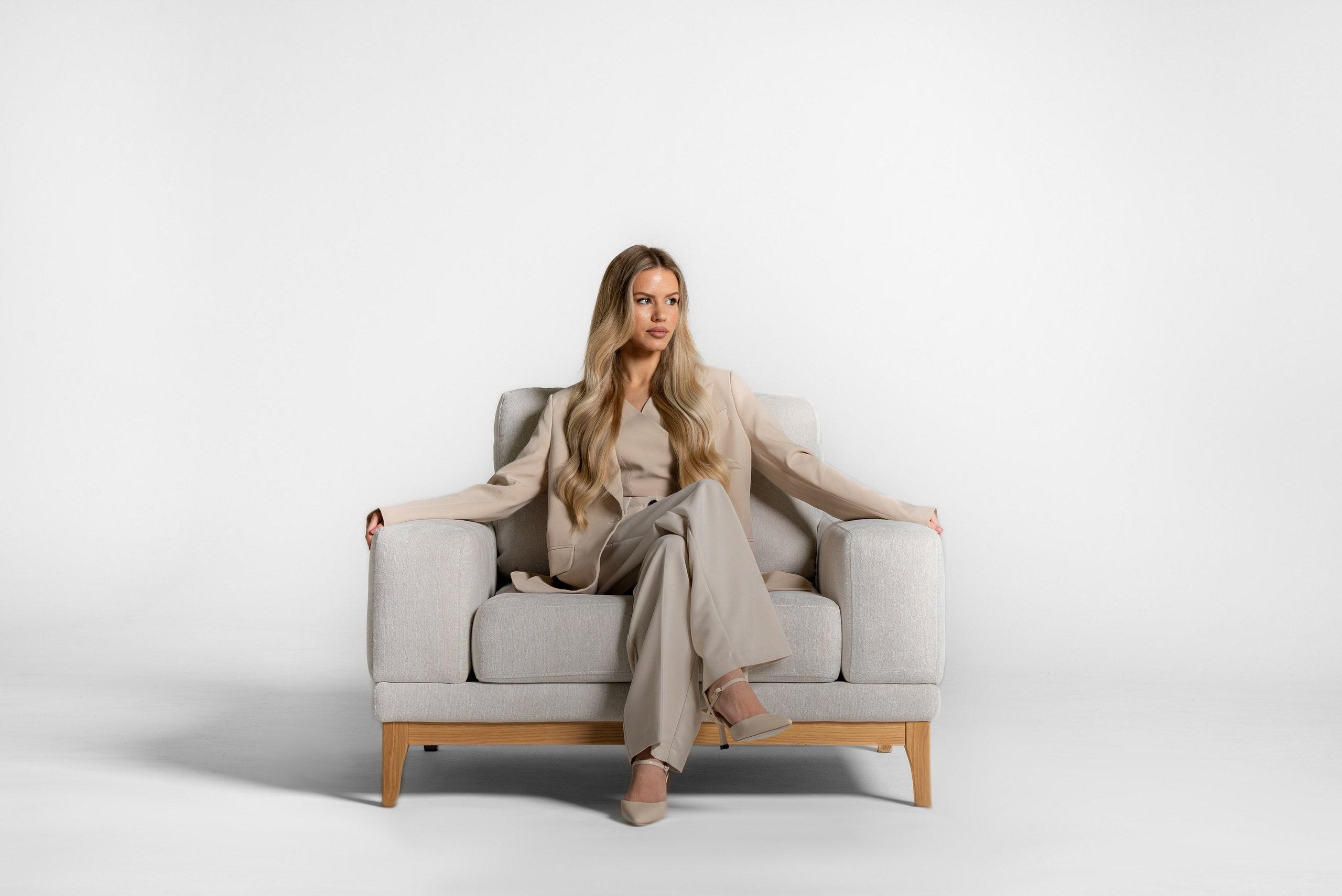 Стилизация съемки для @fabrikadecona decona.ru. Стилист Александра Шеремет