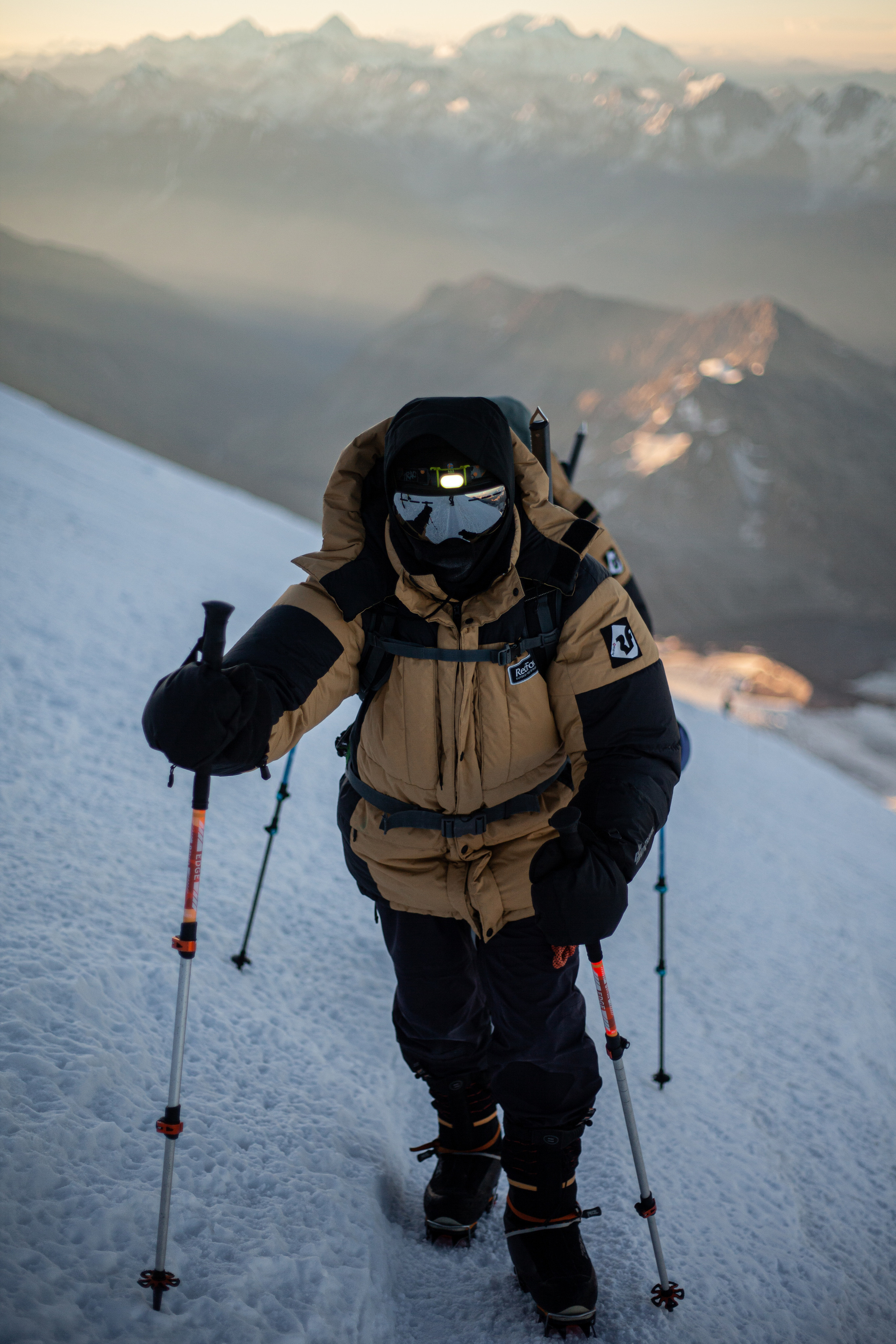 Восхождение на Эльбрус с юга. Уникальные экспедиции — LUCKY CLAN