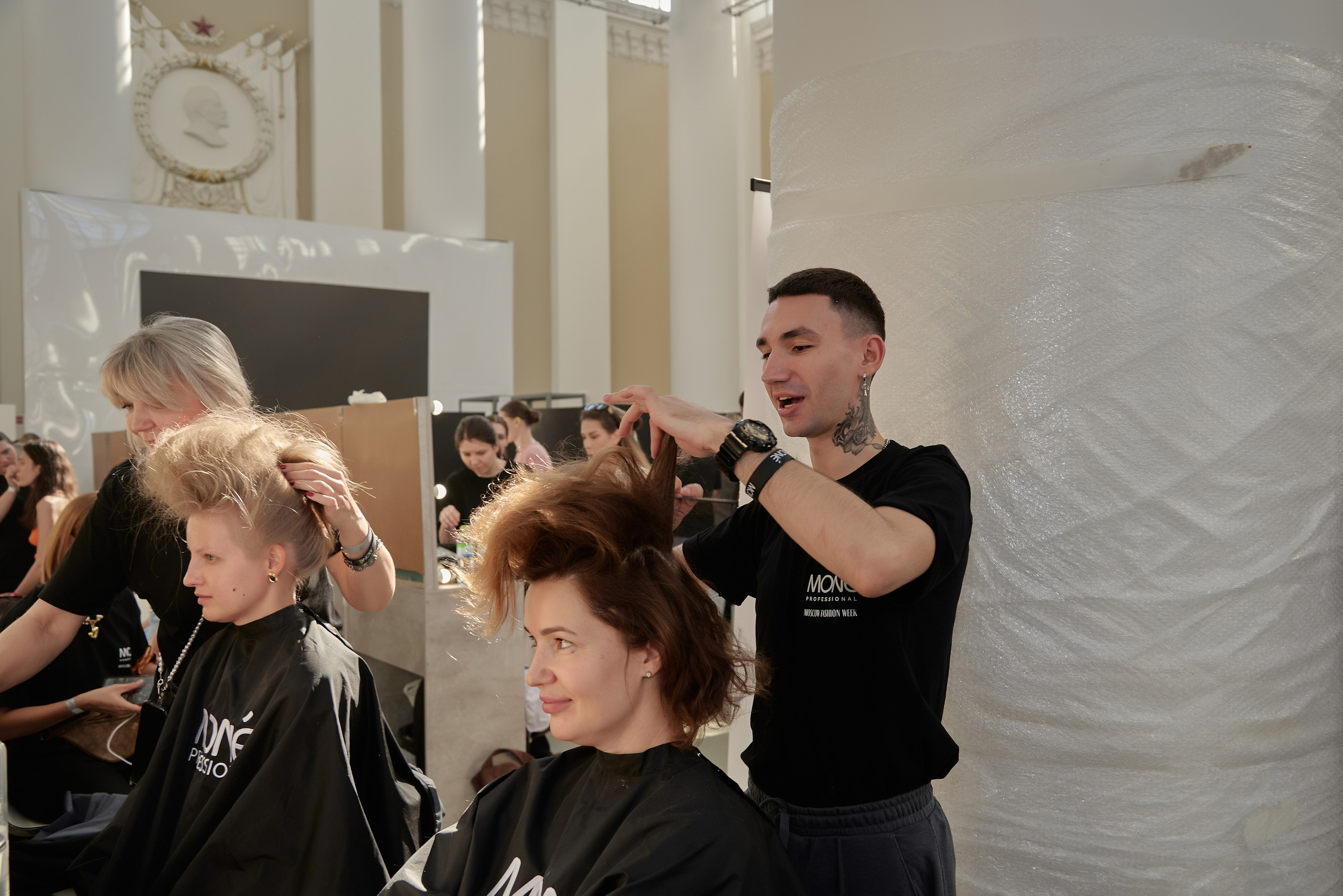 Backstage с показа ALENA COJOCARU RFW 2025. Наталия Дианова — фотограф для брендов и экспертов в Москве