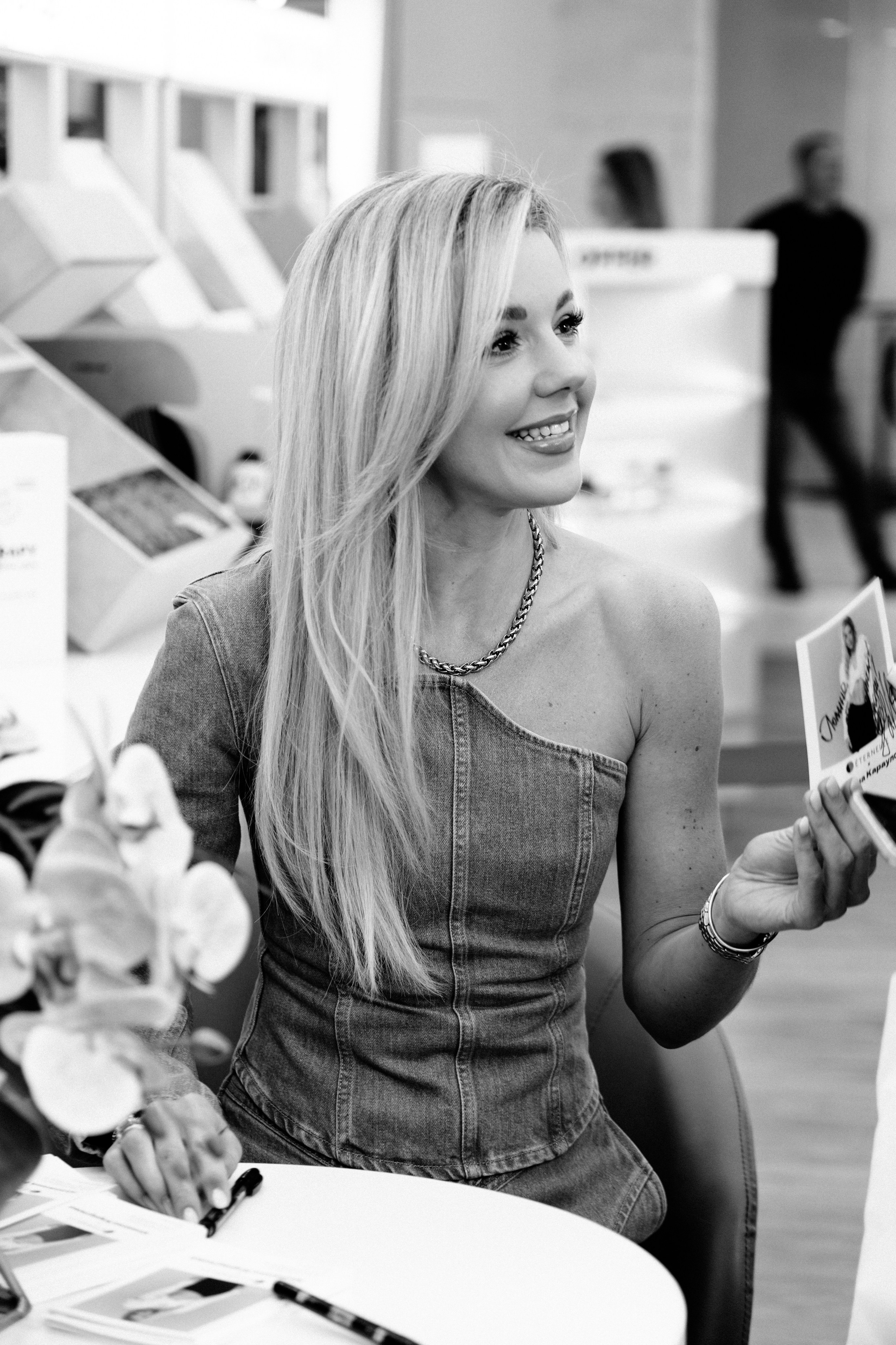 Юлианна Караулова в ETERNELLE 2024. Фотограф в Омске Валерия Крячко