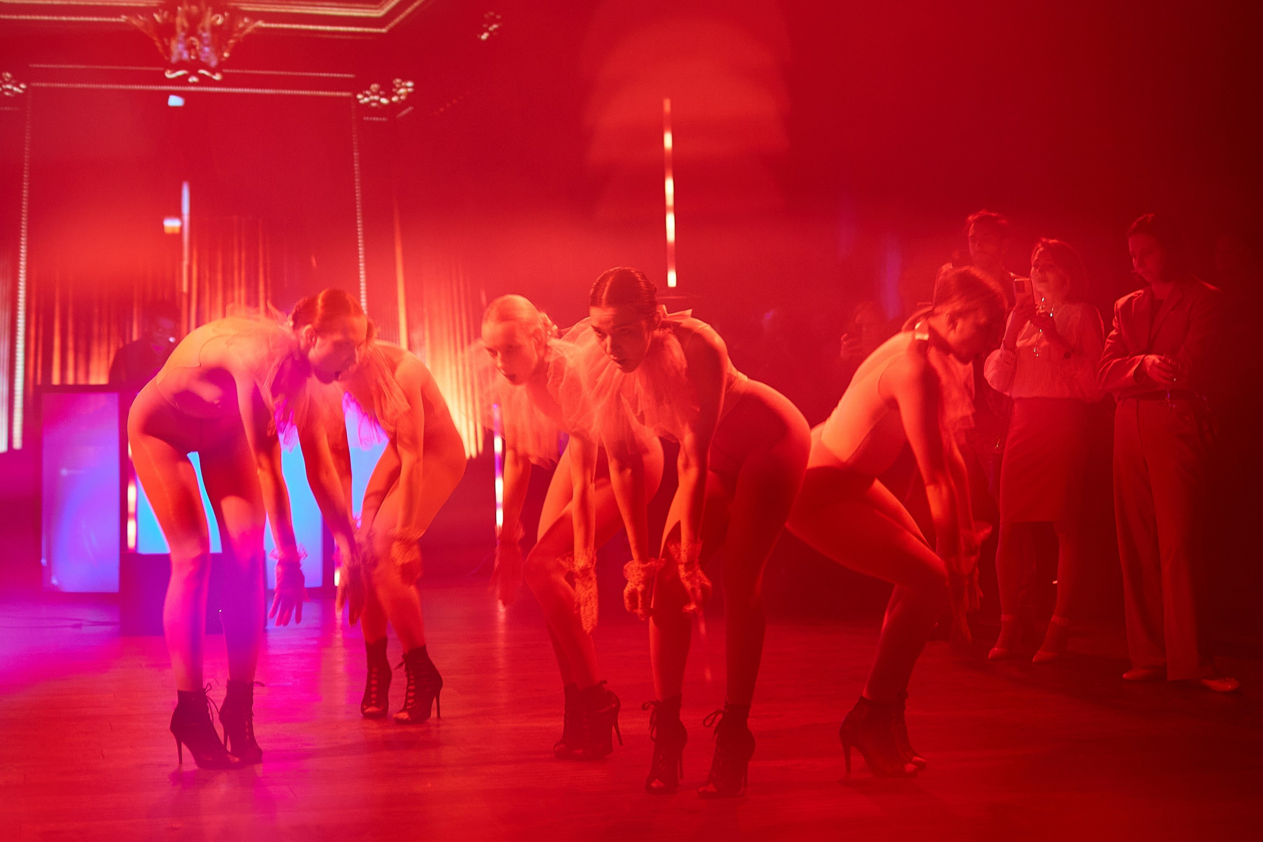 RADUGADESIGN. Александр Осин — корпоративный и семейный фотограф в Москве