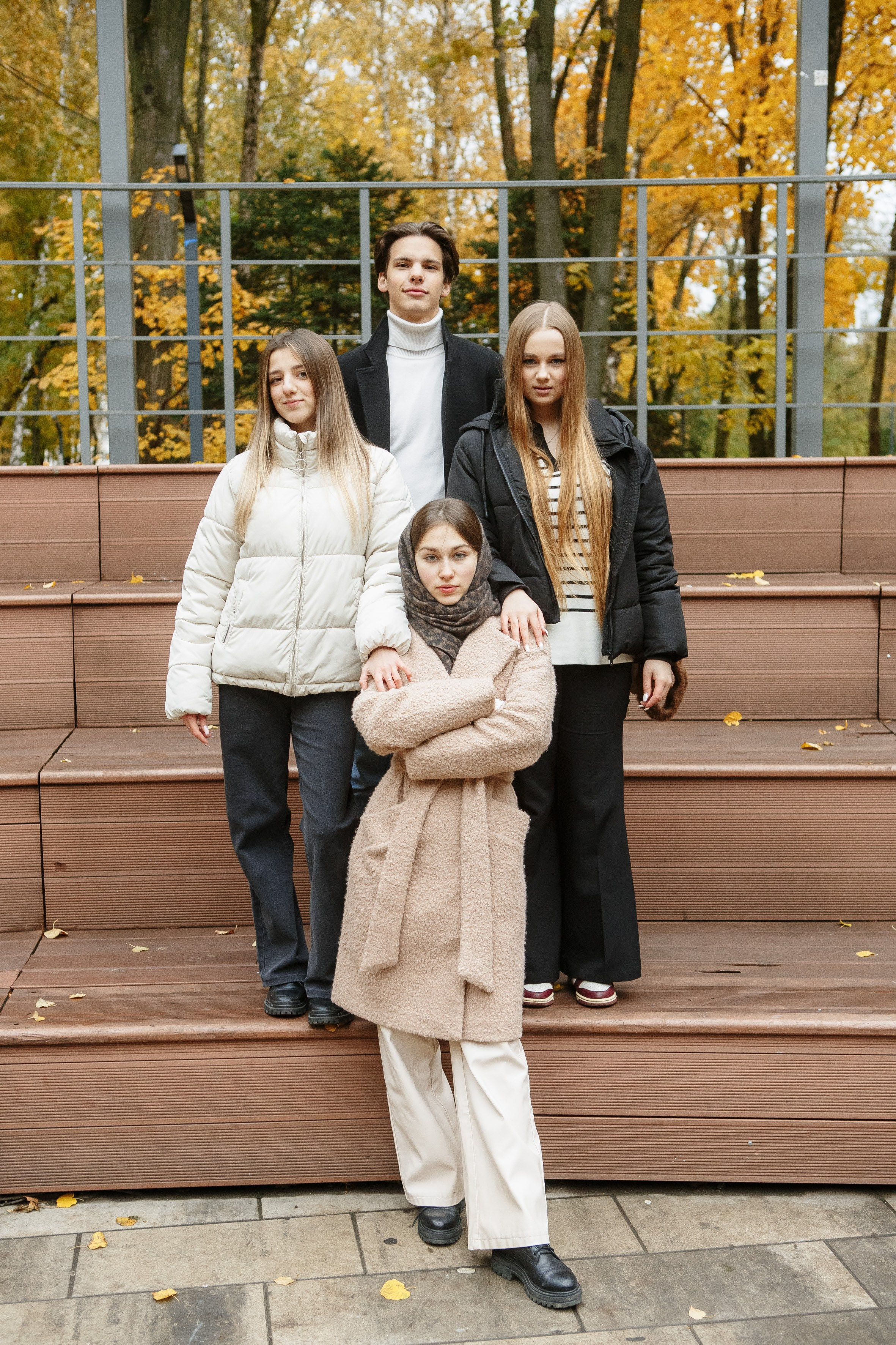 Осень Гимназия 12 11 В 2023 г. Свадебный и портретный Фотограф в Липецке Дмитрий Котюков