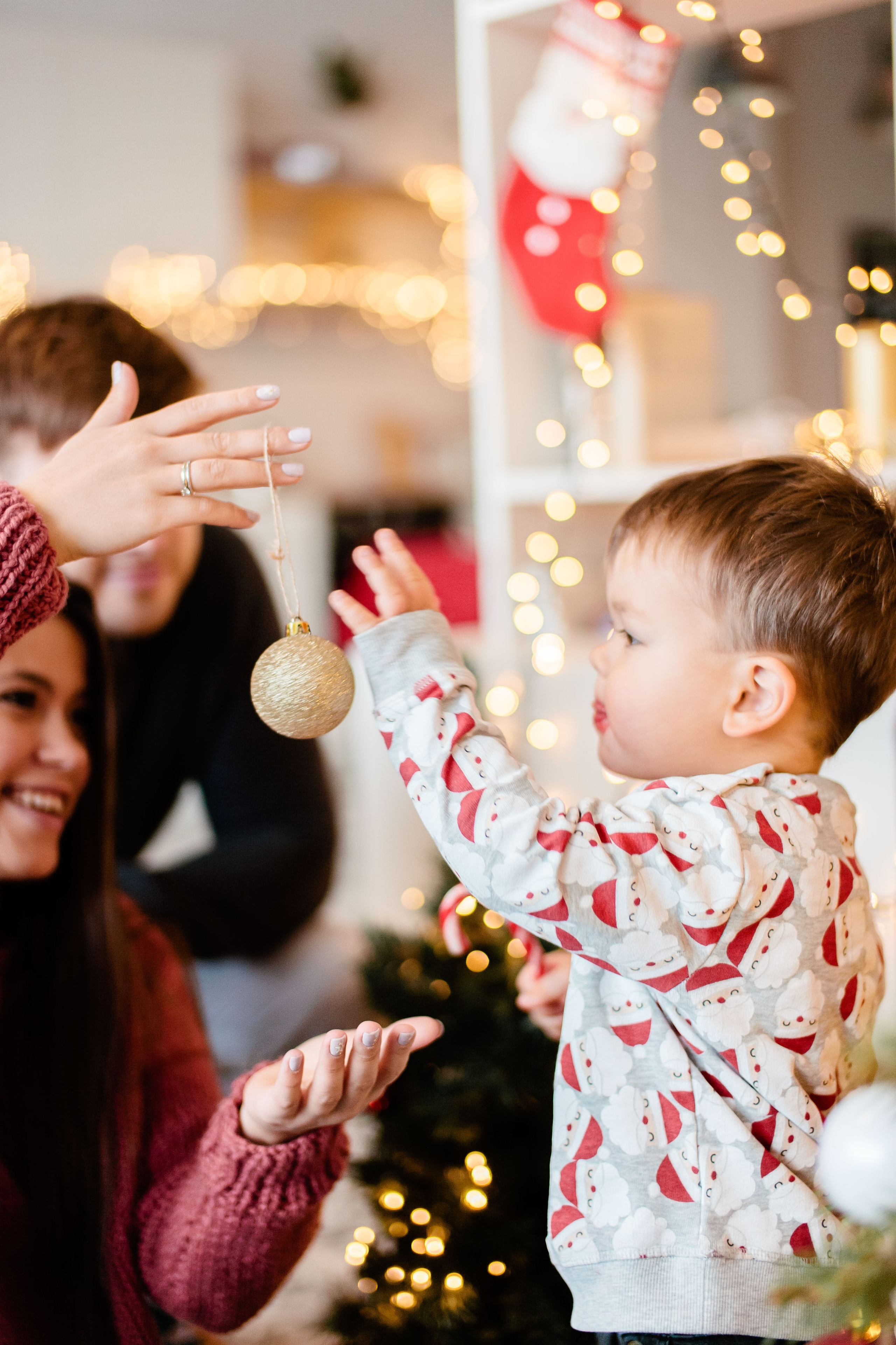 Семейная Новогодняя фотосессия в студии, фотограф в Москве