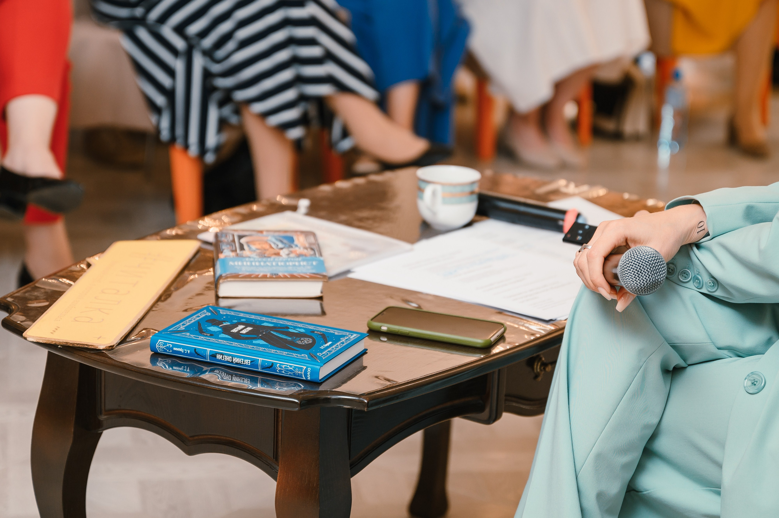 «Евгений Онегин»: лекция в особняке. Wedding and family photographer USA