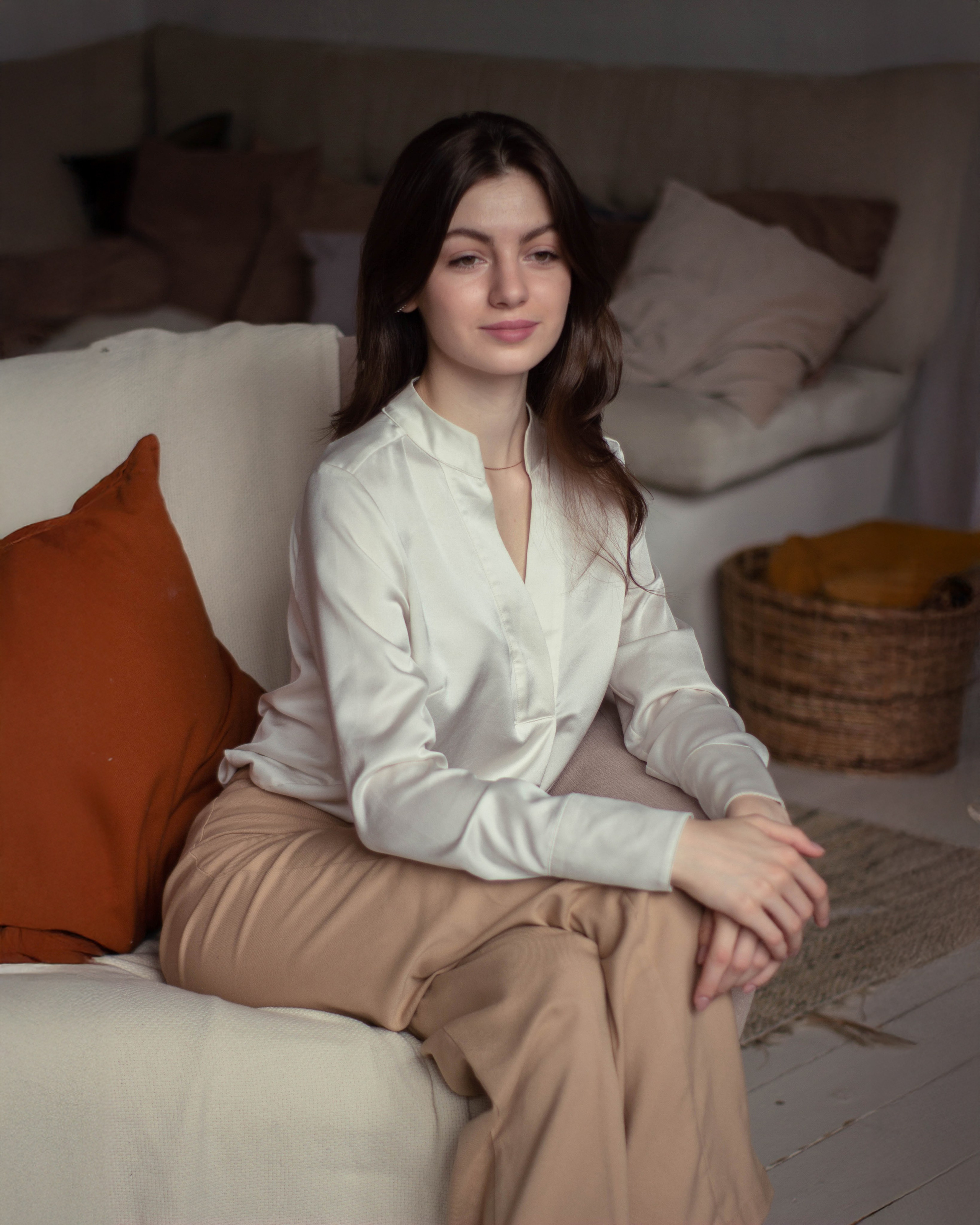 Студия | Естественный свет. Визуальный дизайнер из Санкт-Петербурга Айси Клусова