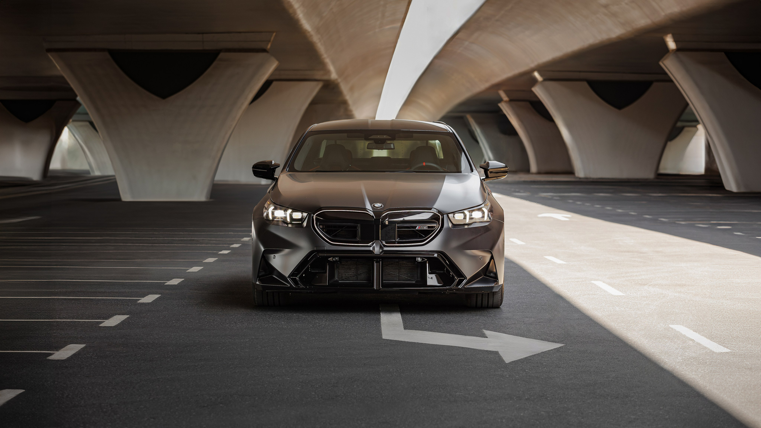 BMW Photoshoot in Dubai — Premium Automotive Photography. Evgen Yatsenko — Photographer in Dubai