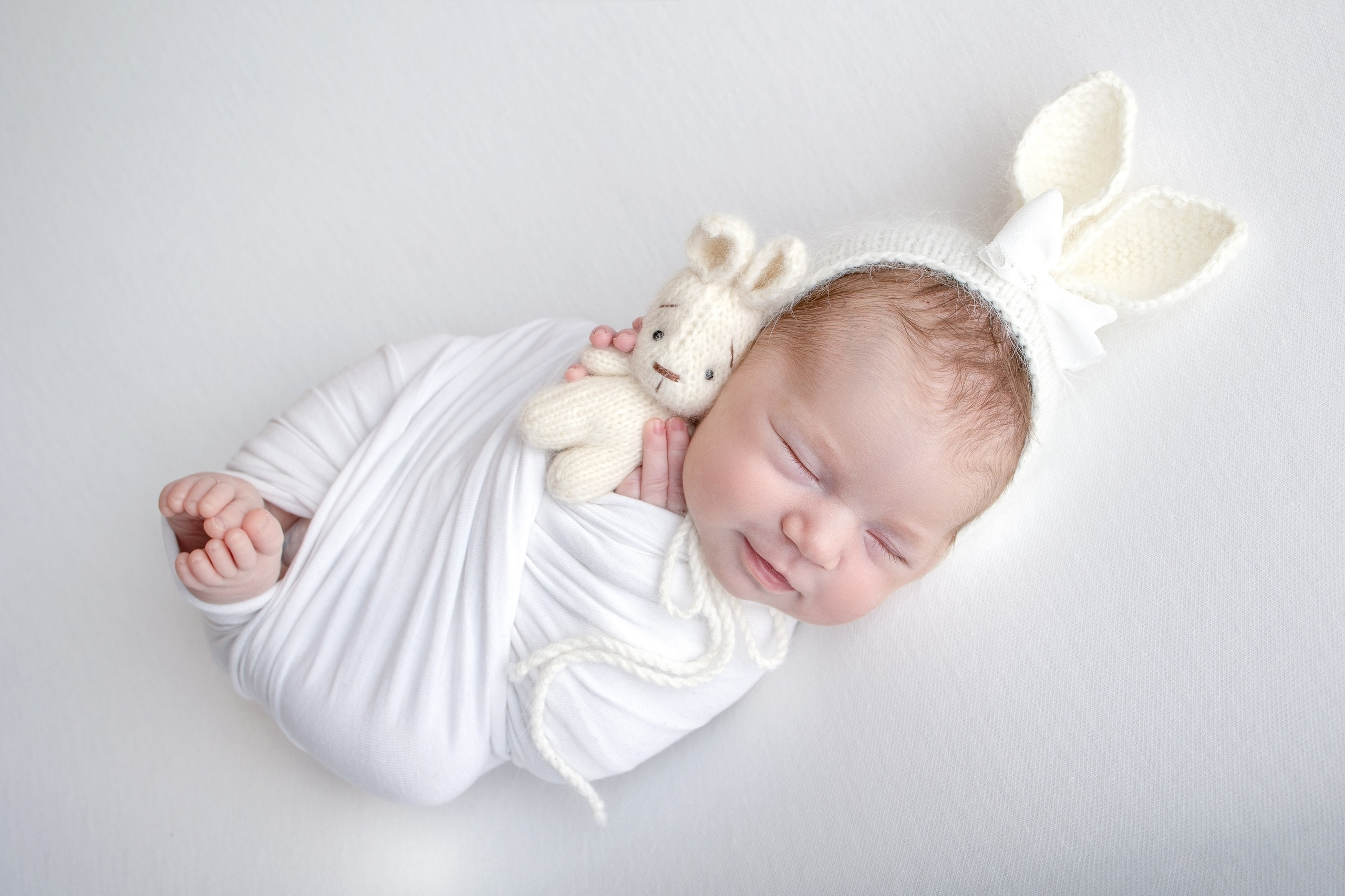 Нежная и милая фотосессия первых дней жизни Вашего ребенка в Минске. Фотограф новорождённых Минск — стоимость newborn фотосессии в Минске