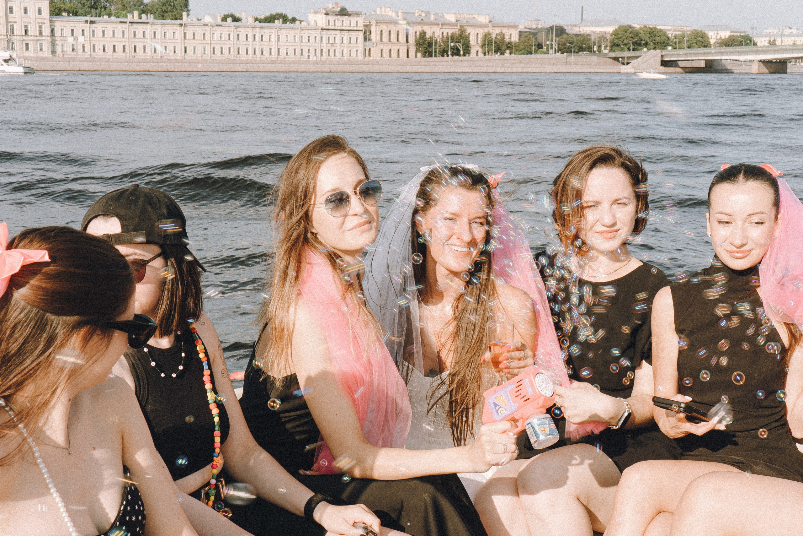 ДЕВИЧНИК НА КАТЕРЕ. Профессиональный фотограф, Санкт-Петербург — Виктория Богомолова