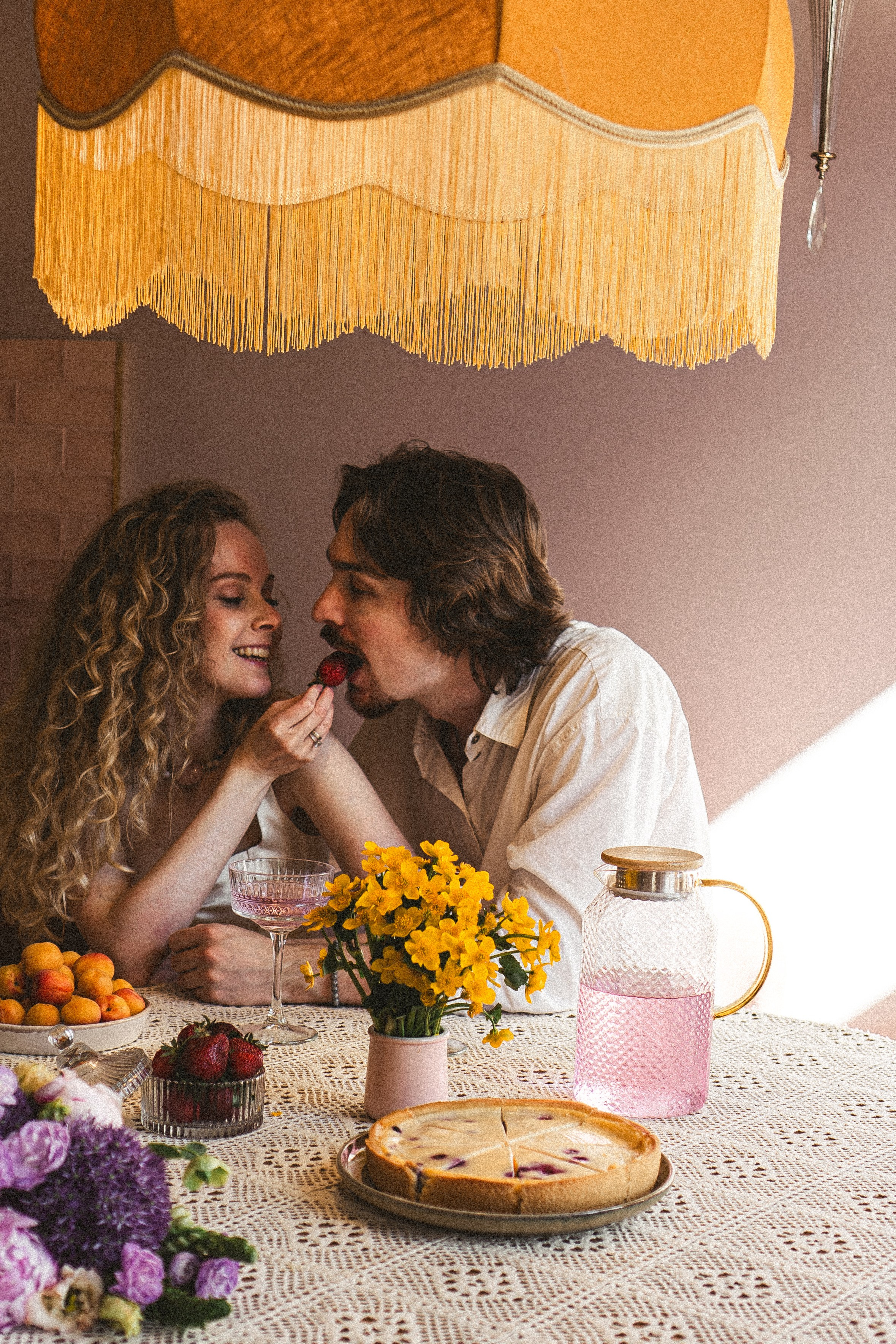 СВАДЕБНАЯ ПРОГУЛКА ПО ПЕТРОГРАДКЕ ВЕСНОЙ. СВАДЕБНАЯ ФОТОСЕССИИЯ НА ПЕТРОГРАДКЕ. Профессиональный фотограф, Санкт-Петербург — Виктория Богомолова