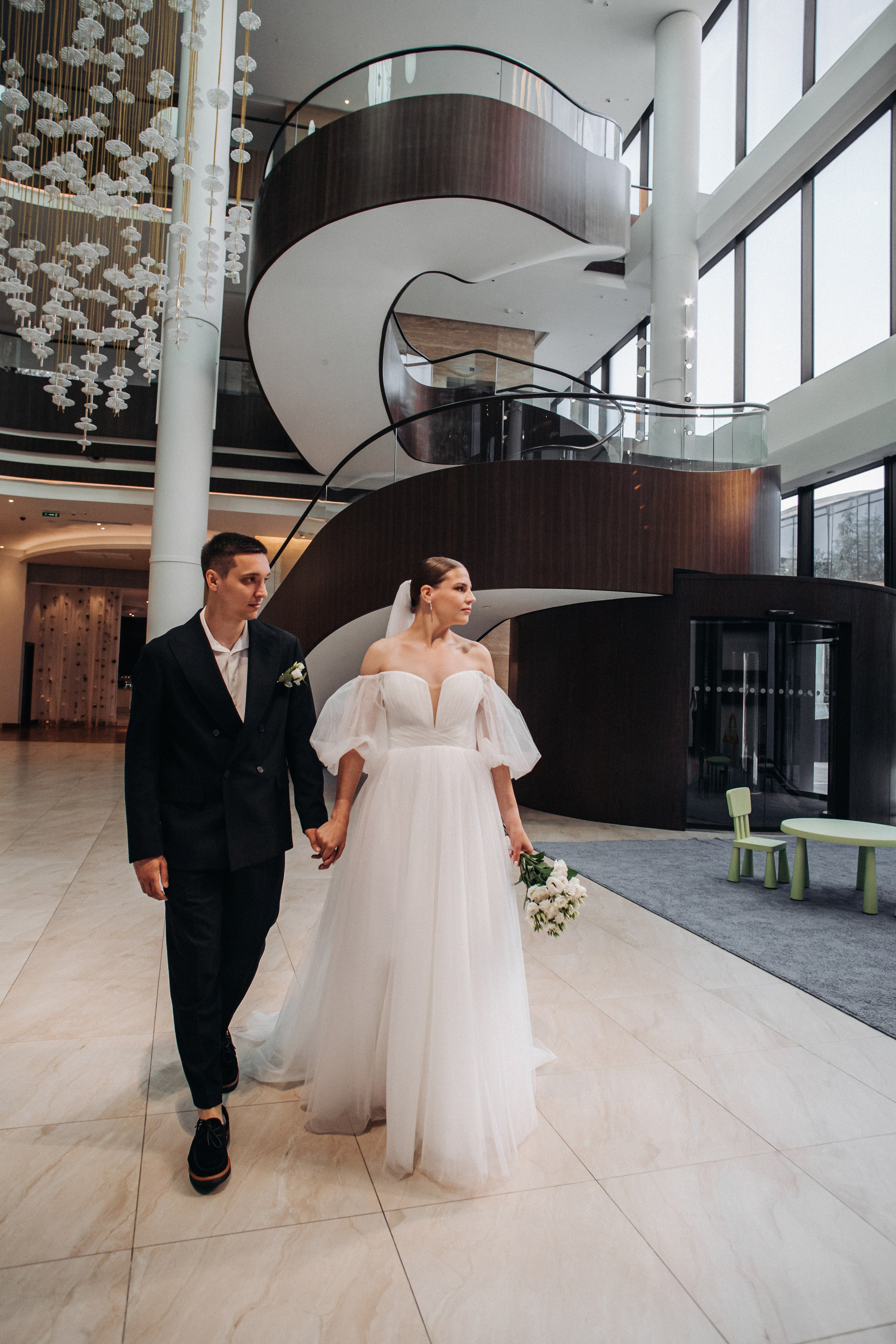 Vlad & Nadya (Saint-Petersburg, Russia). Destination wedding photographer Peter Letu