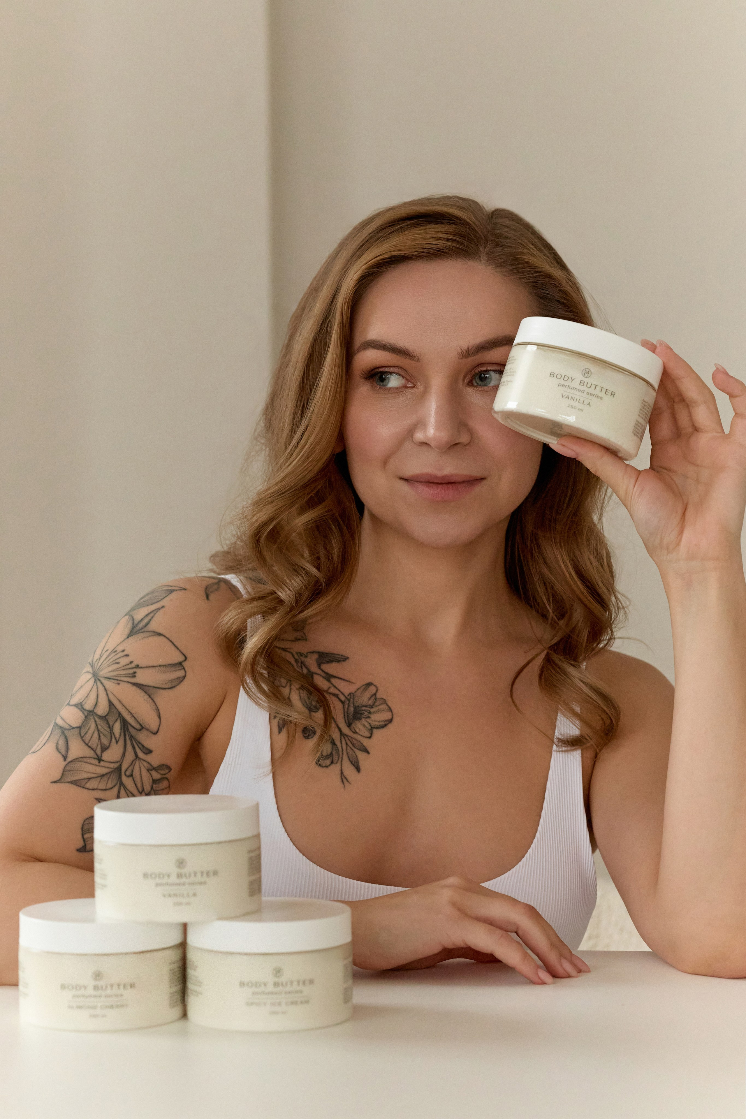 Фотосессия для бренда косметики. Сестры Карабаза. Фотографы и ретушеры в Москве и Санкт-Петербурге