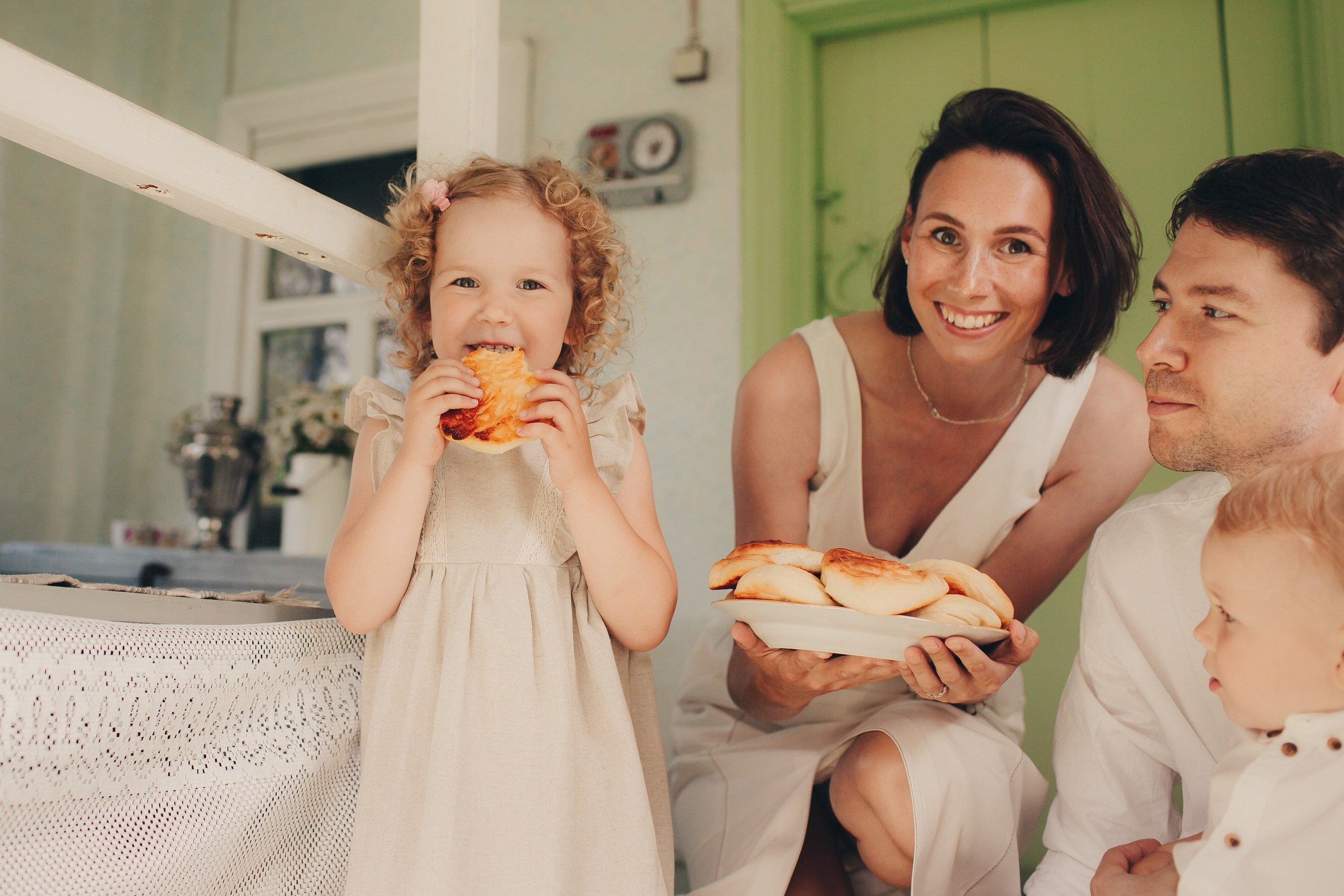 Семейная фотосессия в деревне. Фотограф Евгения Мальцева, Архангельск
