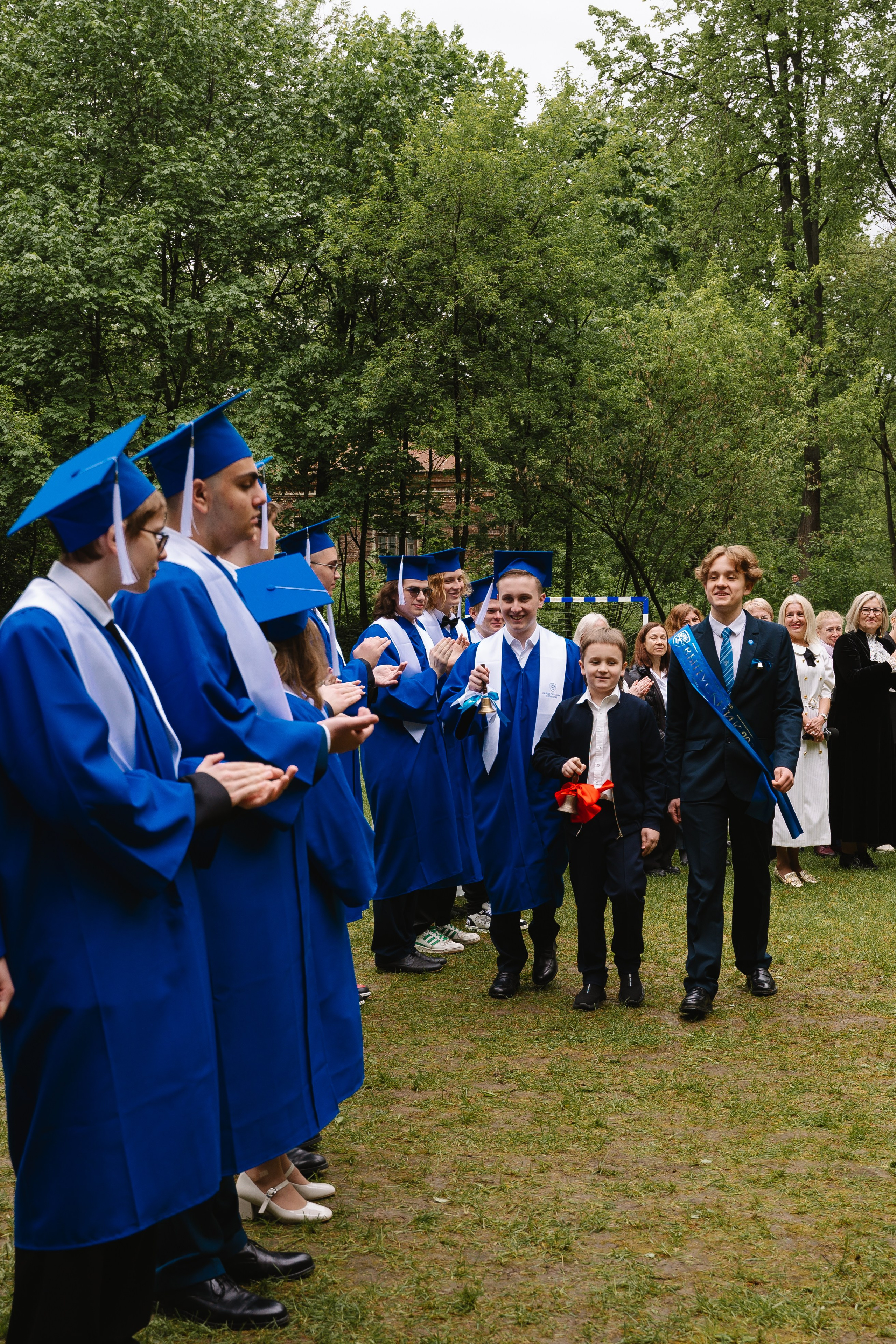 Академическая гимназия 11 класс|последний звонок. Фотограф — Ася Орехова