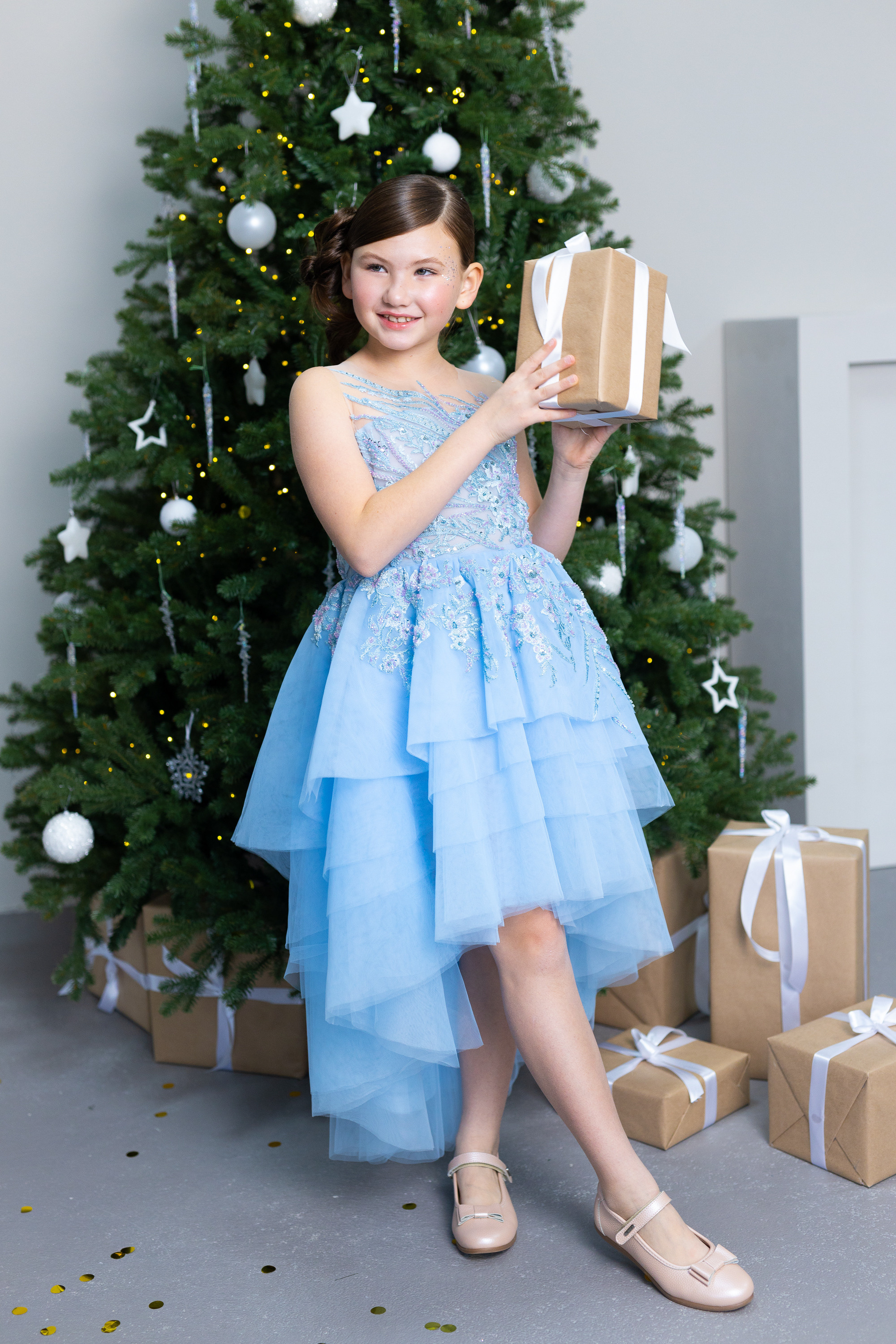 Рекламная съемка дизайнерский платьев. Модельная студия MIA Models