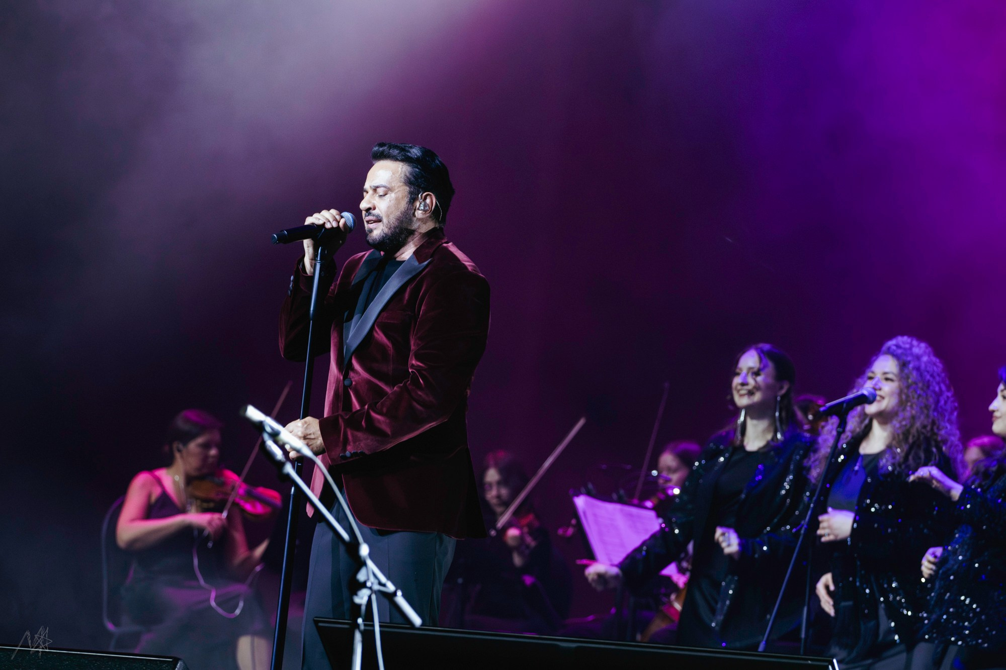 Эмре Алтуг. Концертный фотограф