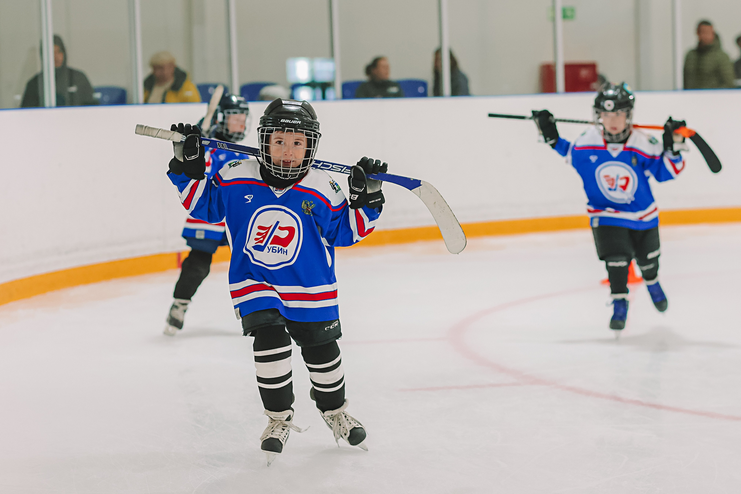 Хоккей тренировка. Семейный фотограф Тюмень, фотограф на роды Салмина Мария