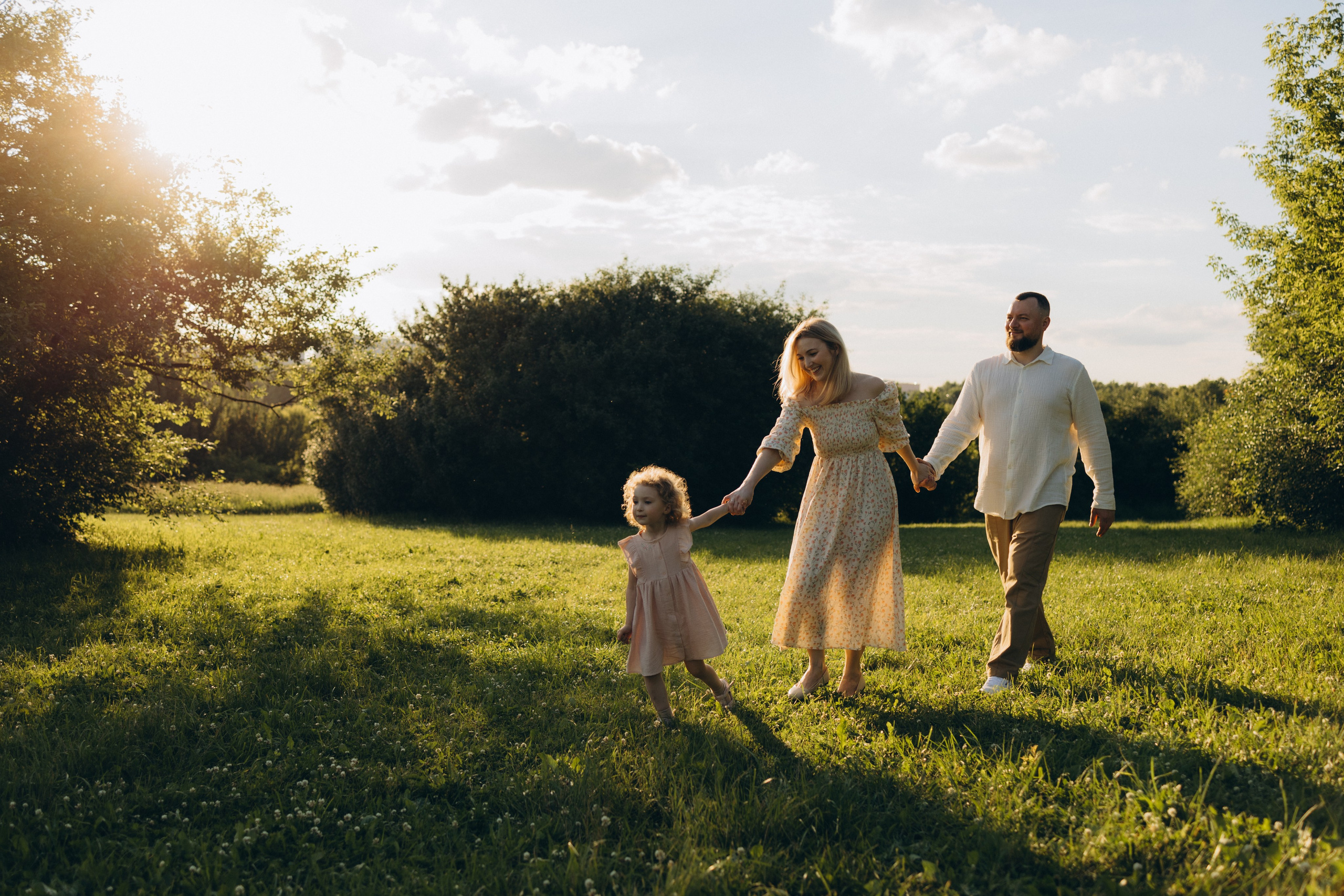 Семейные на природе. Семейный фотограф и видеограф Наумова Анна
