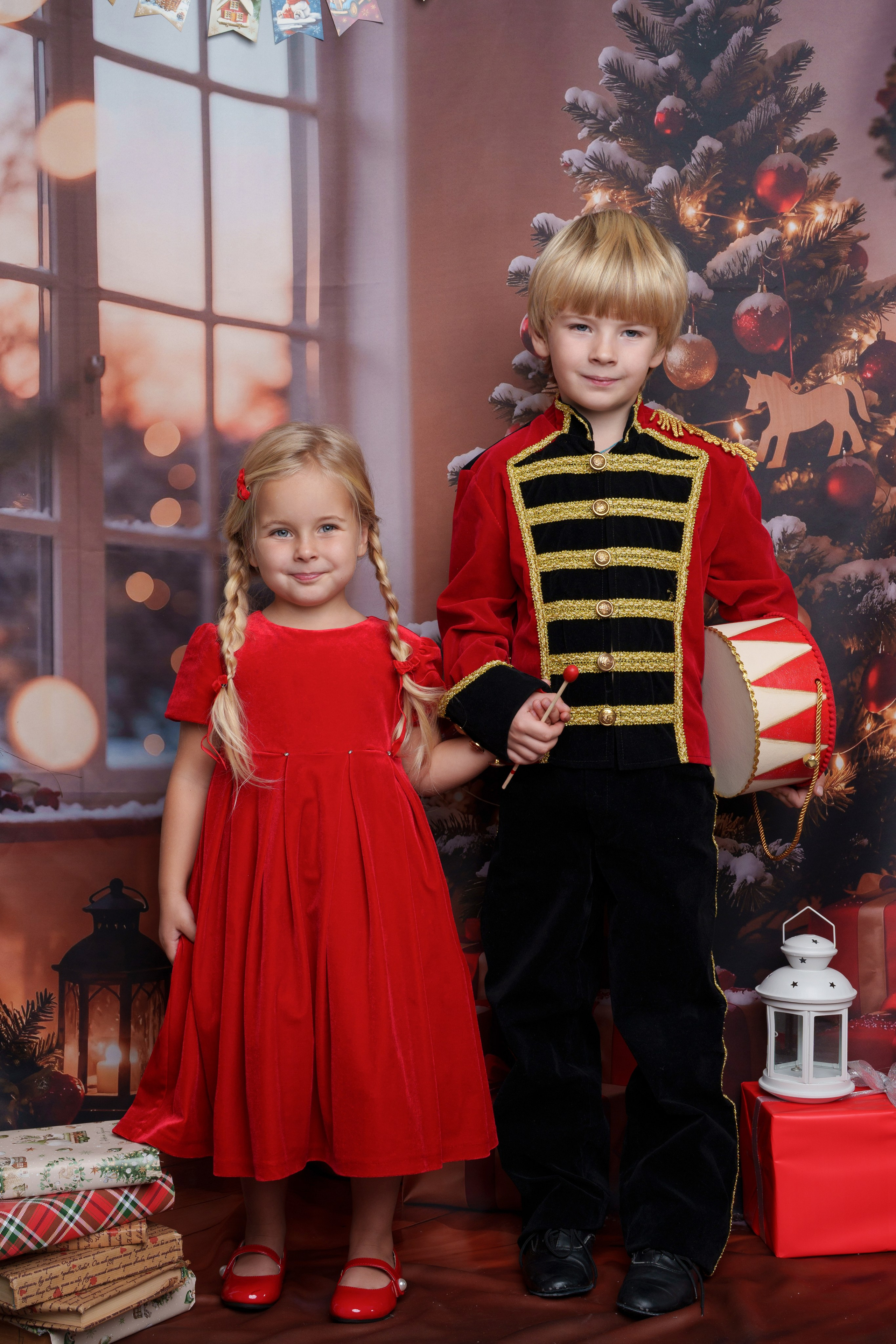 Новогоднее настроение. Стильные выпускные альбомы, детские фотосессии, сюжетные фотографии