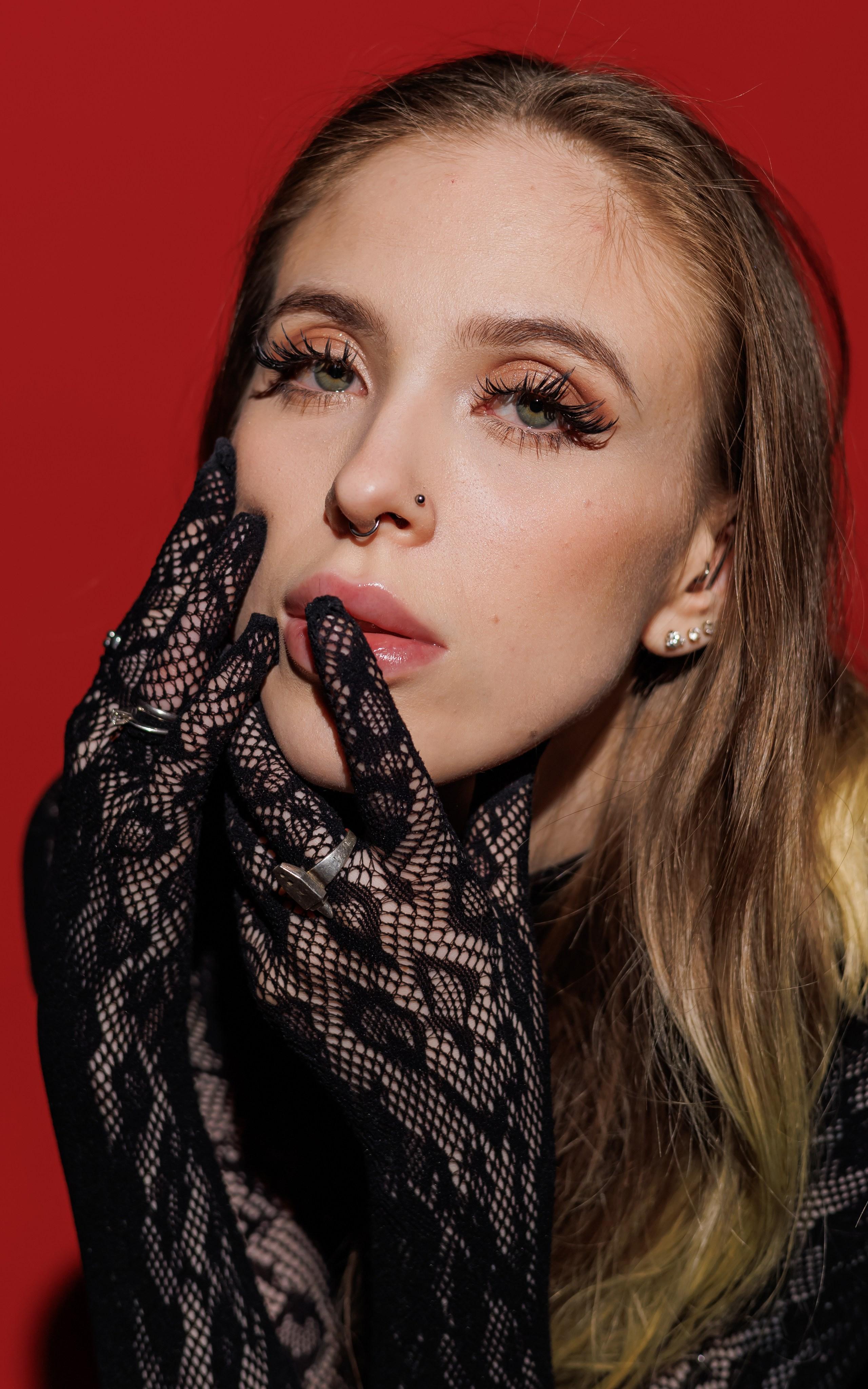 Марго. «RED MOOD» — фотосессия в студии. Портретный фотограф Панферова Регина г. Санкт-Петербург, г. Казань