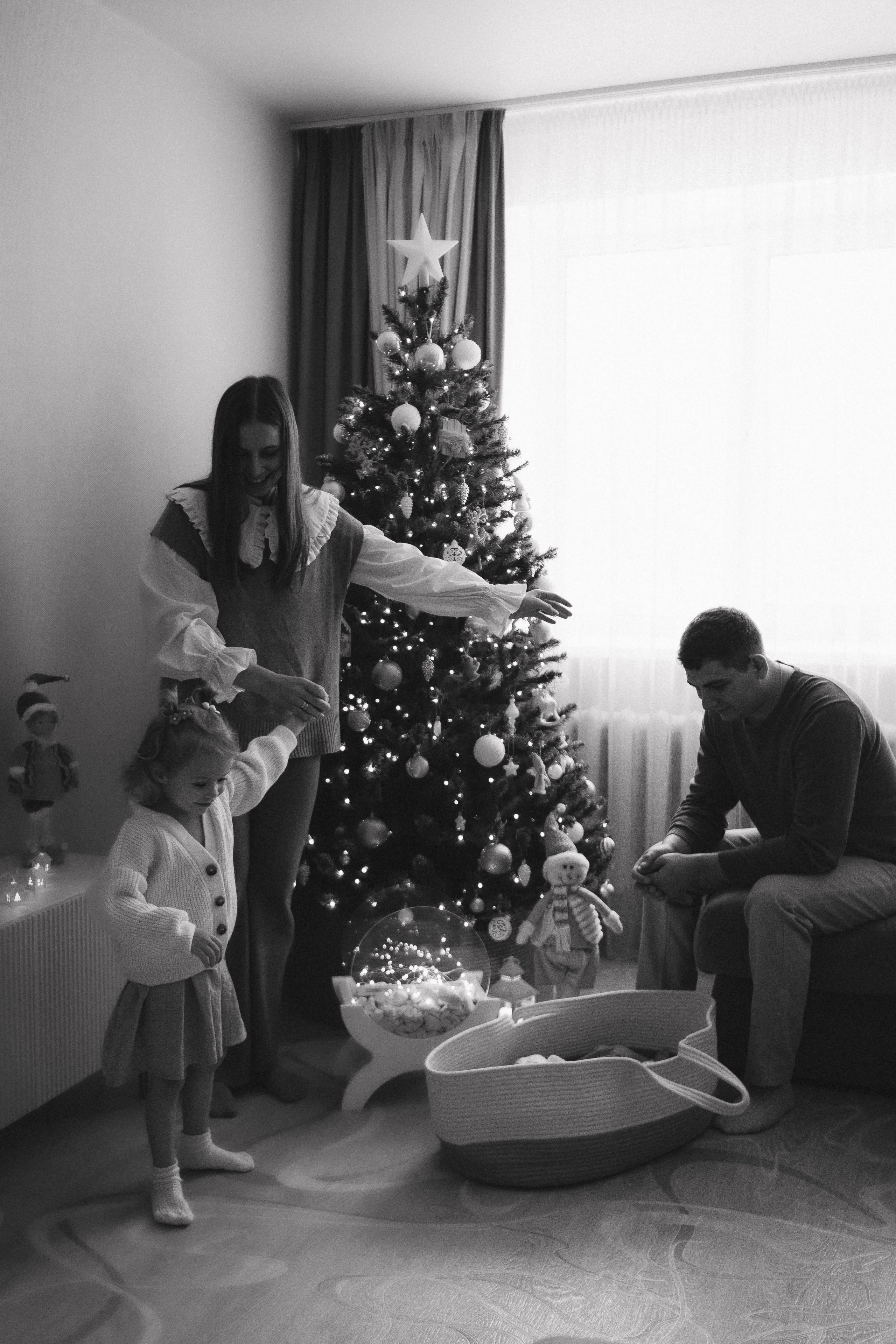 Анастасия, Андрей, Ариша и Анюта. Главная