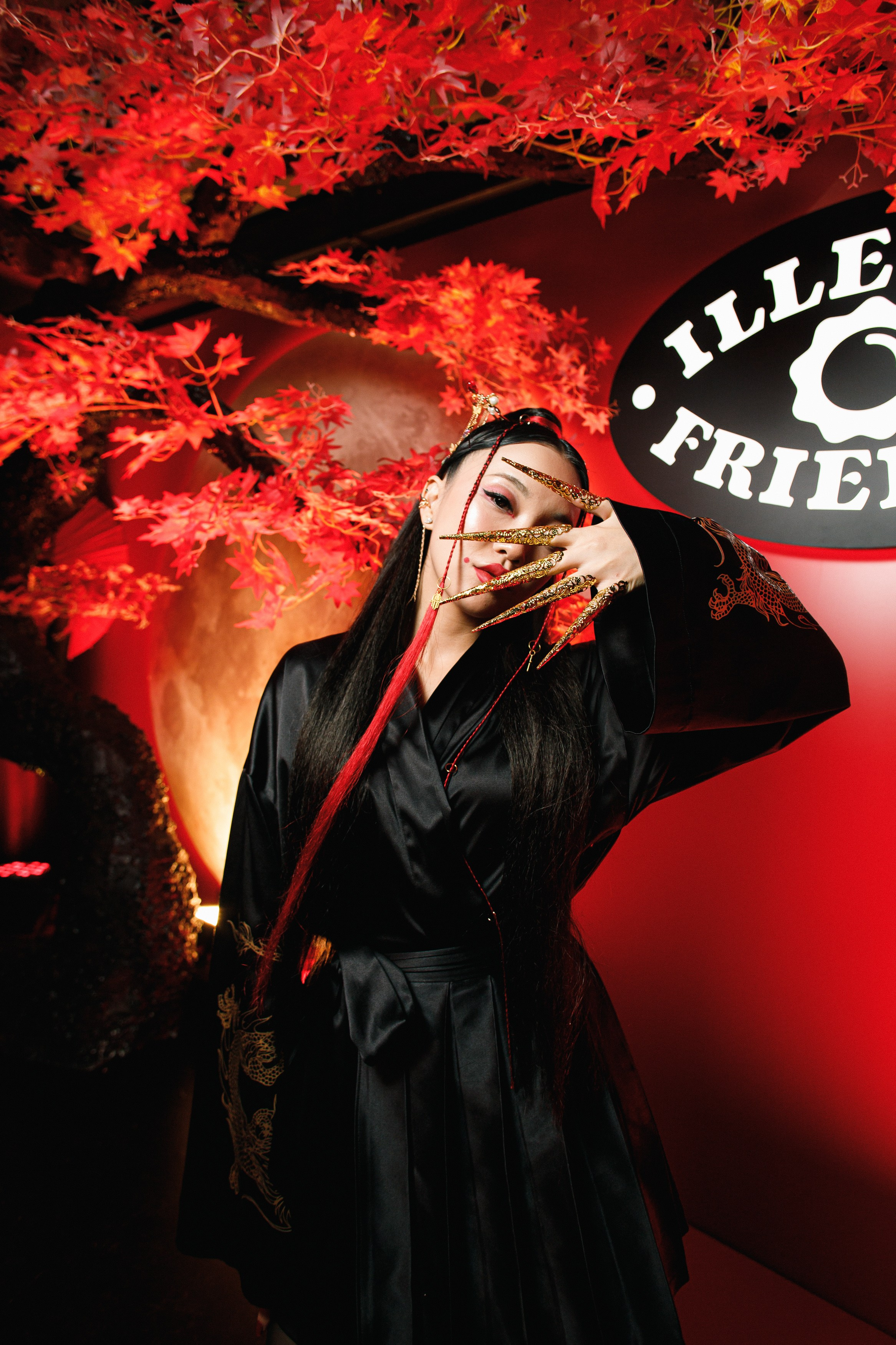 ILLEGAL FRIENDS | ASIA. СВОИ. ФОТООТЧЕТЫ-СОБЫТИЯ-МЕСТА