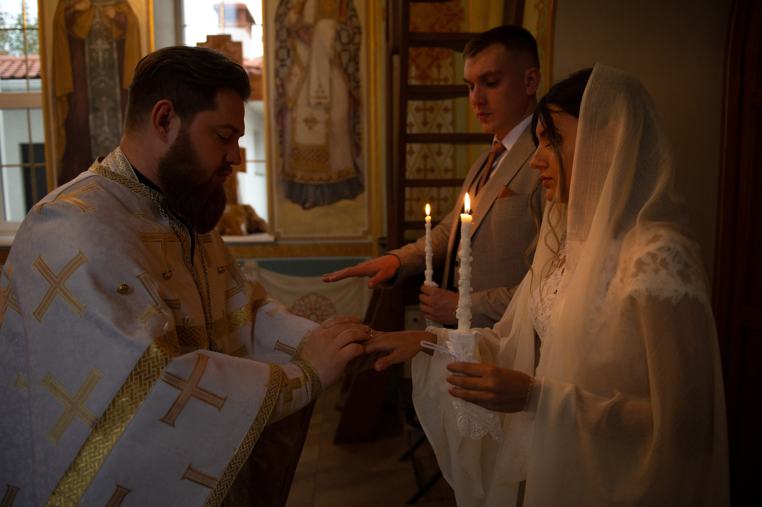 Влад и Лиза.Храм святого апостола Андрея Первозванного. Свадебный, женский, семейный фотограф в Севастополе Юлия Мошенко