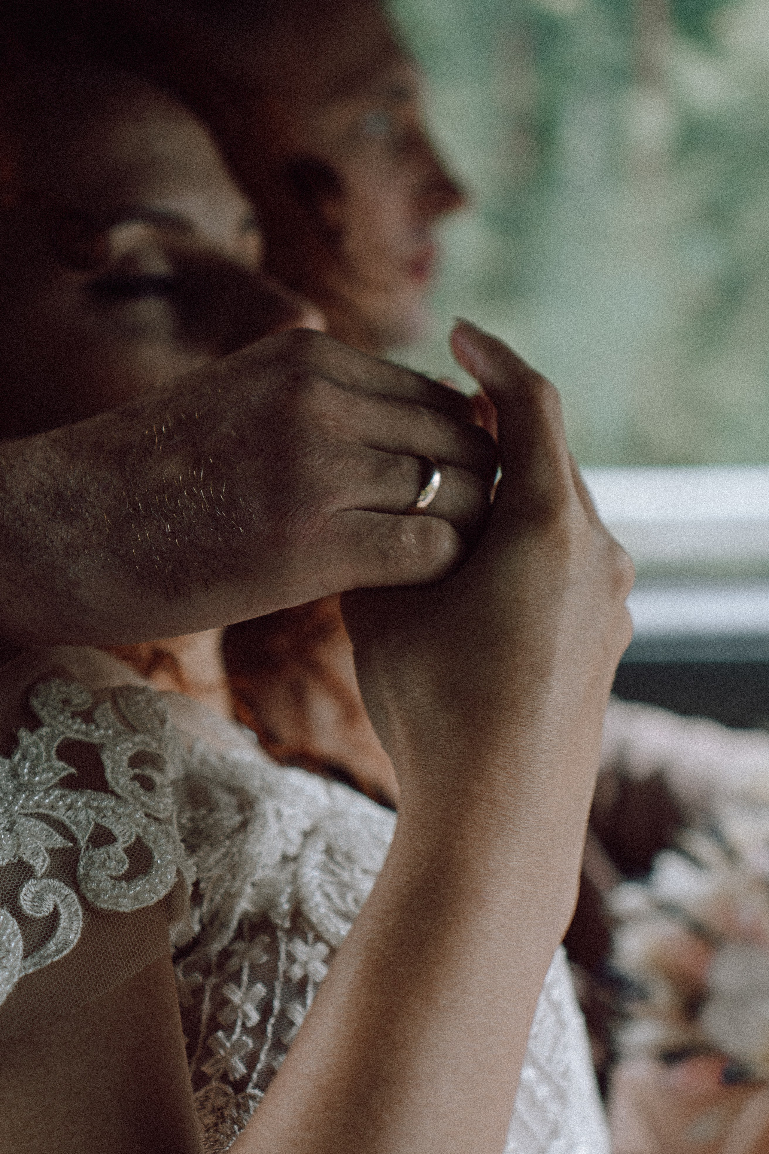 СВАДЕБНАЯ ФОТОСЕССИИЯ ПАРЫ В ГОРОДЕ ПРИОЗЕРСК В СОСНОВОМ ЛЕСУ И С ПИКАПОМ. Профессиональный фотограф, Санкт-Петербург — Виктория Богомолова