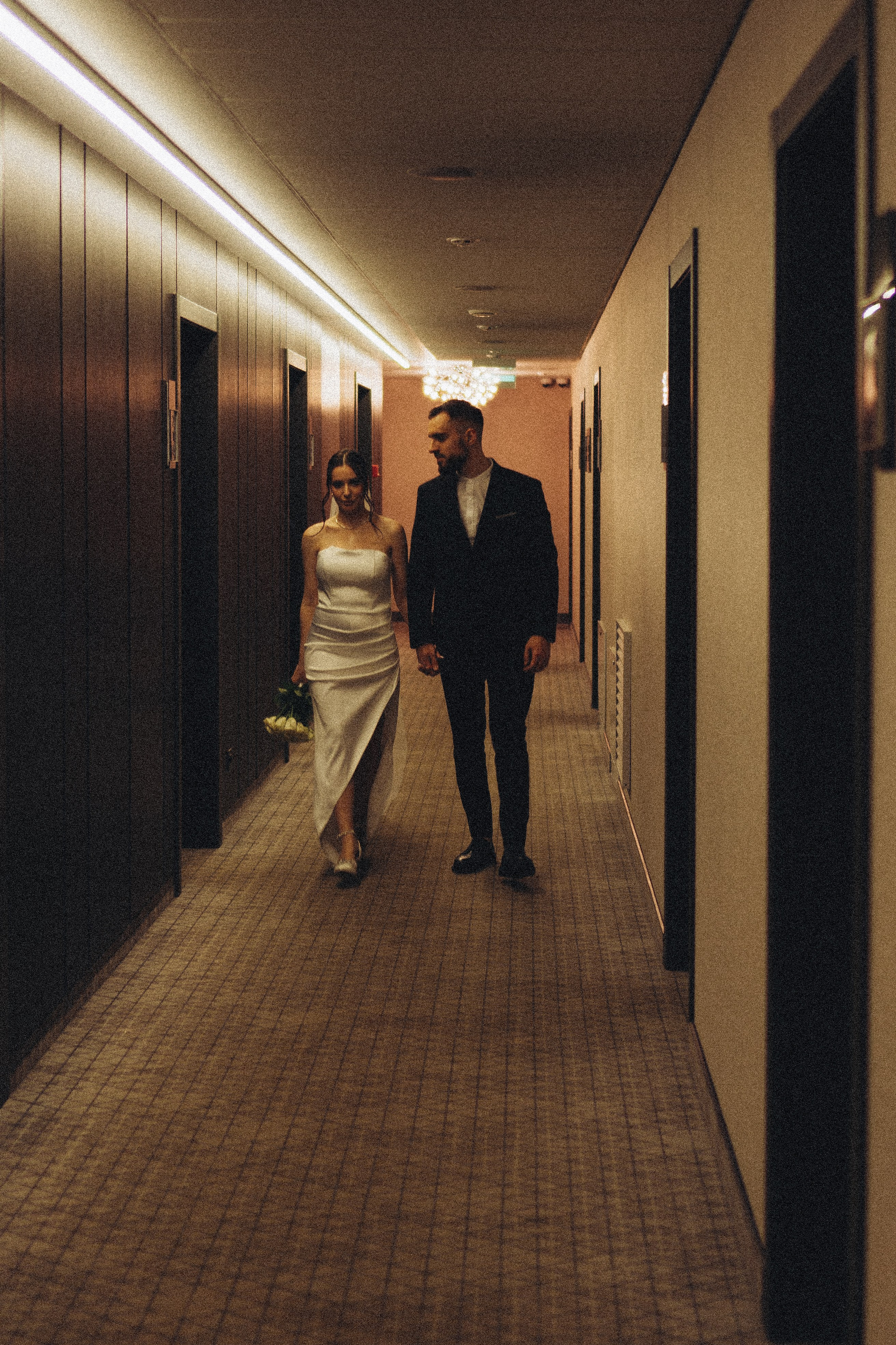 СВАДЕБНАЯ СЬЕМКА СБОРОВ ЖЕНИХА И НЕВЕСТЫ В ОТЕЛЕ И ТАКЖЕ ФОТОСЕССИИЯ В ОТЕЛЕЕ МЕГАПОЛИС БРЯНСК. Профессиональный фотограф, Санкт-Петербург — Виктория Богомолова