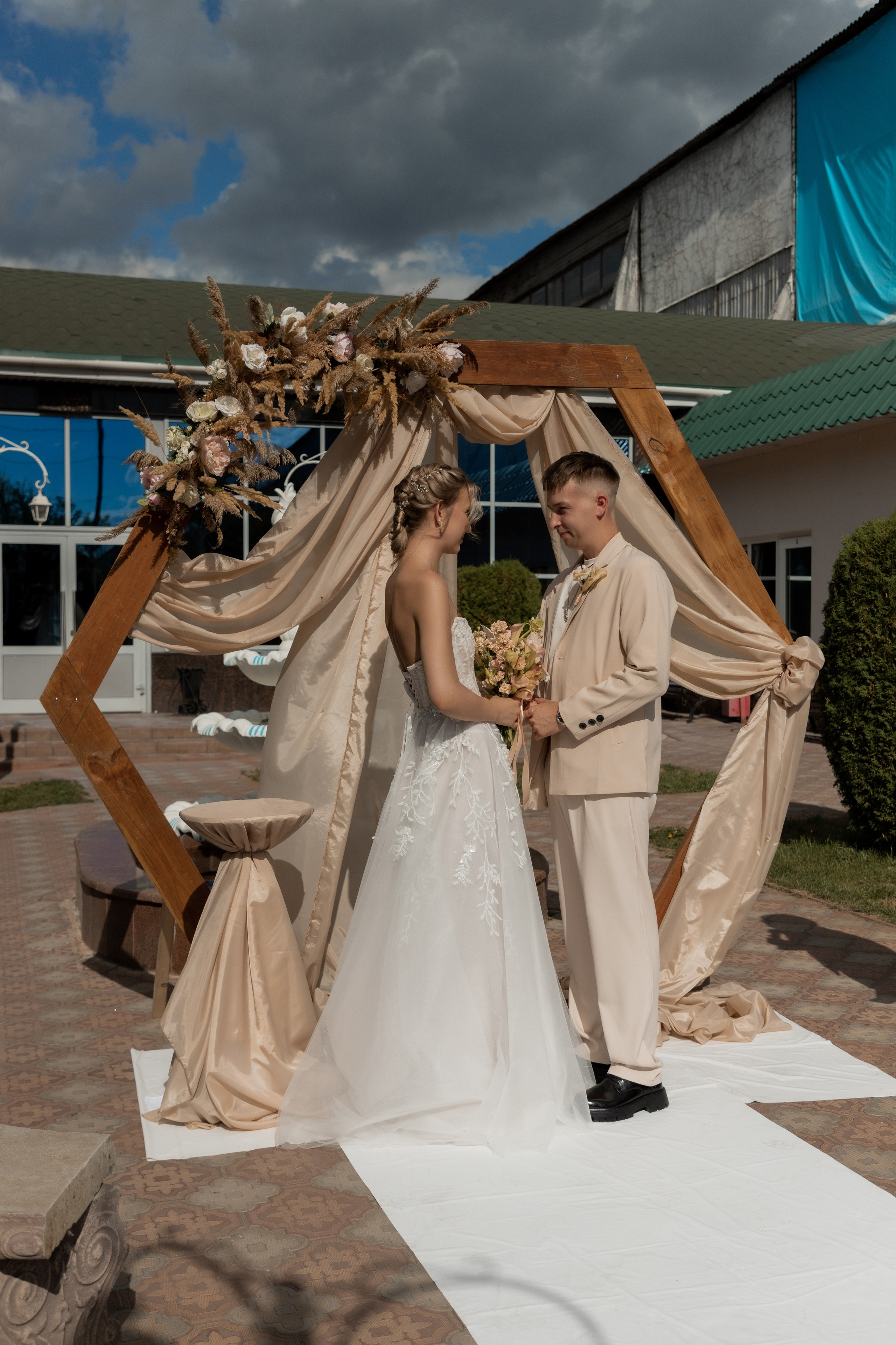 Роман и Александра (банкет). Свадебный фотограф Ангелина Сунгатулина | Саратов | Балаково | Вольск