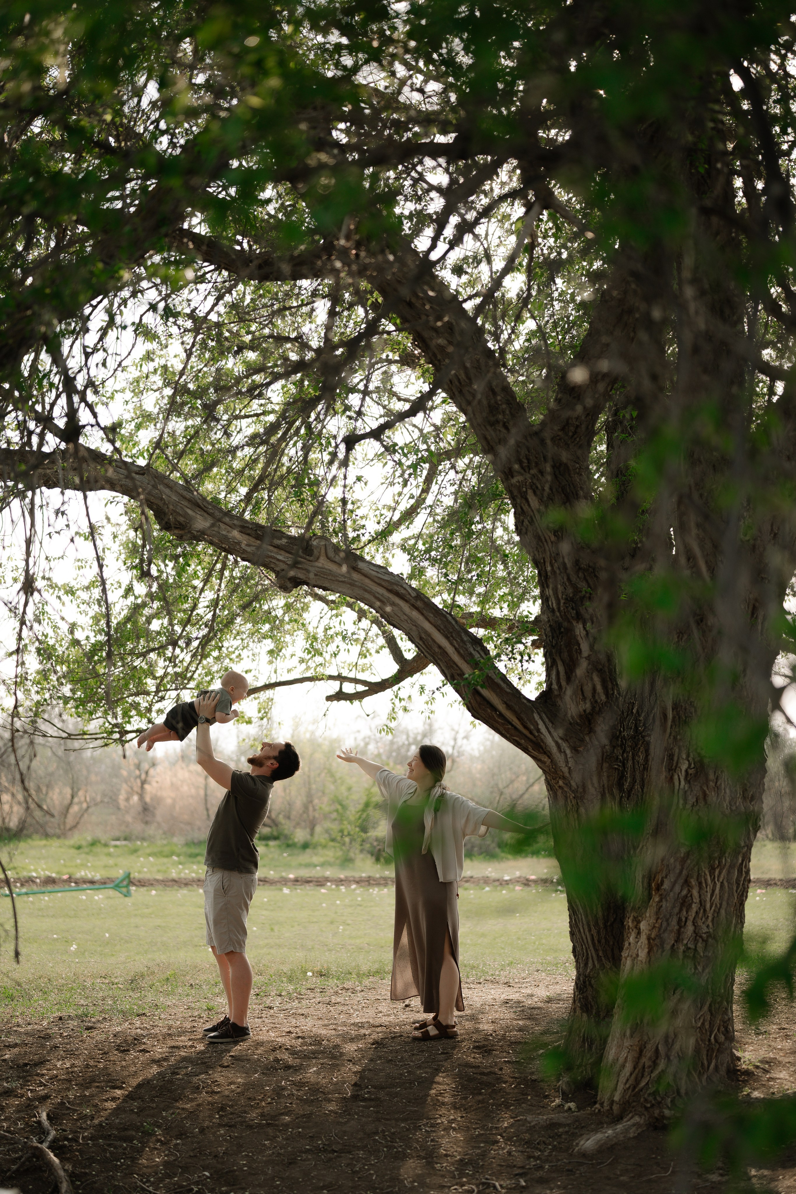 Оля + Максим = Миша. Женский, семейный и свадебный фотограф в Астрахани Виктория Бузаева