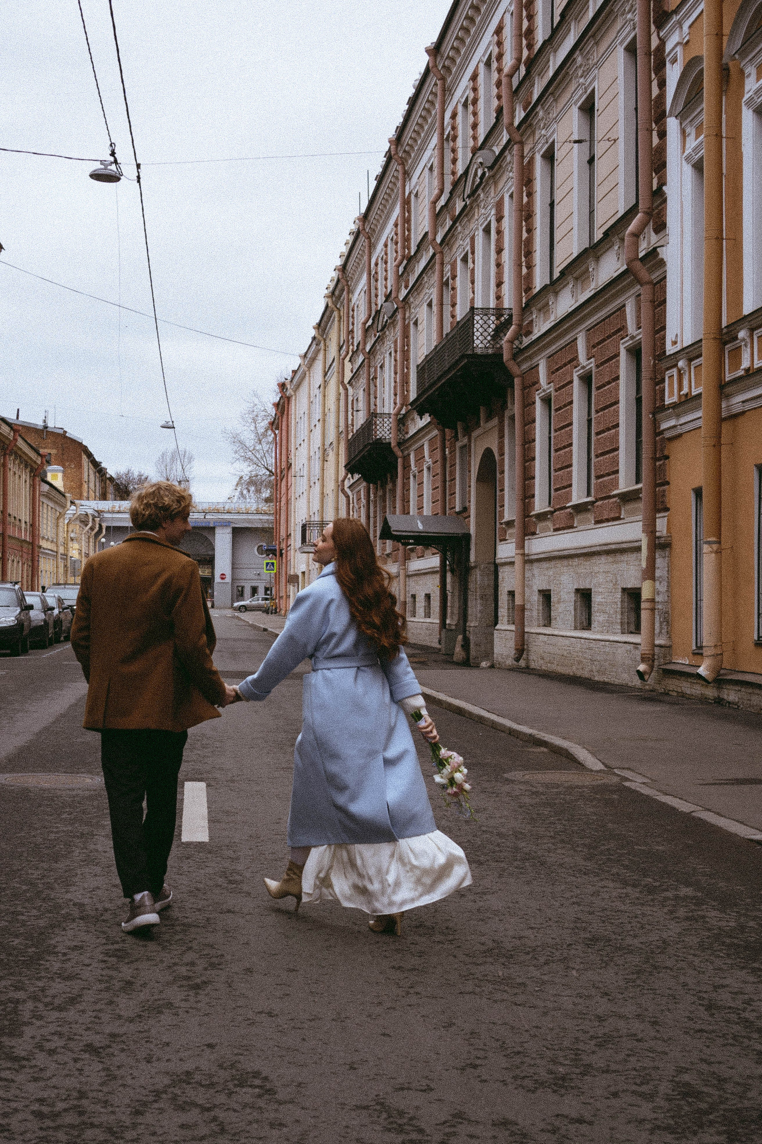 СВАДЕБНАЯ СЬЕМКА В ОТЕЛЕ. СБОРЫ ЖЕНИХА И НЕВЕСТЫ И ТАКЖЕ ТОР И ПОДГОТОВКА К ПРОГУЛКЕ И ПРОГУЛКА ПО ПЕТРОГРАДКЕ. Профессиональный фотограф, Санкт-Петербург — Виктория Богомолова