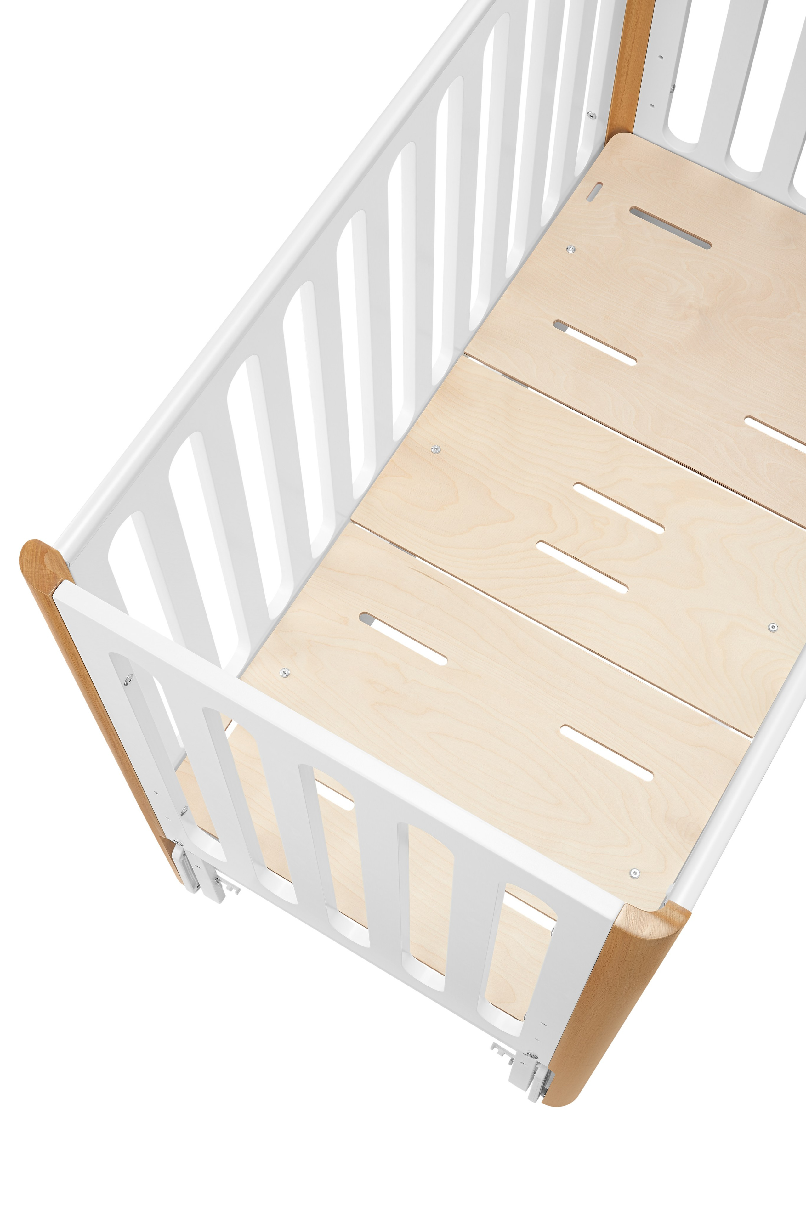 Детская кроватка Junion. Олег Дмитриев