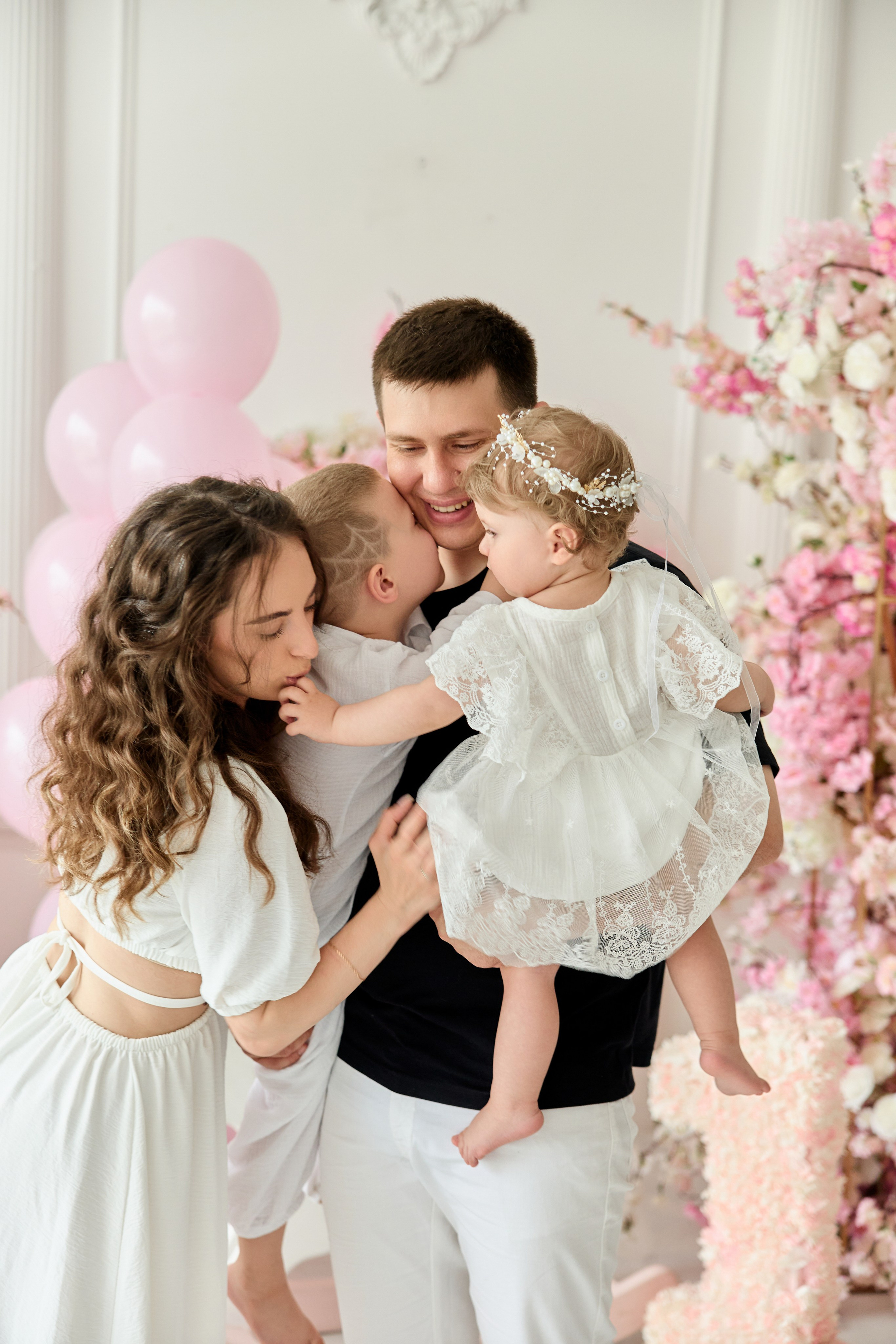 Евочка и родители 1 годик. Kharchenkotatianaweddingphoto