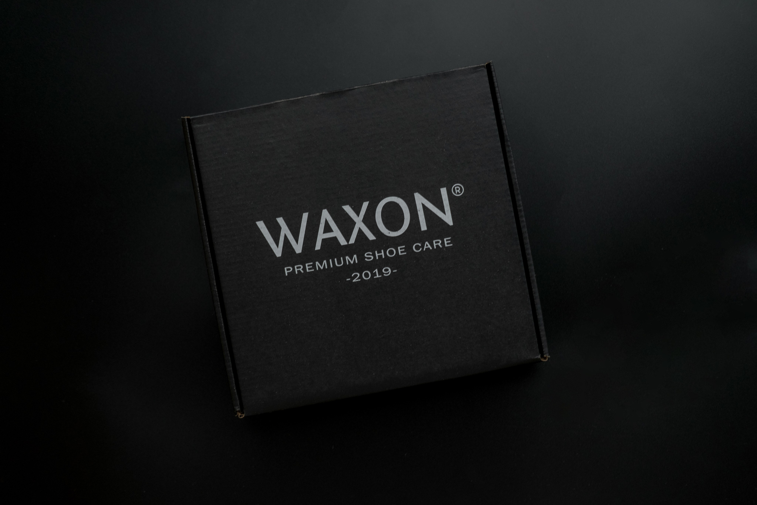 Съемка средств по уходу за обувью в Петербурге. Фотосессия для маркетплейсов