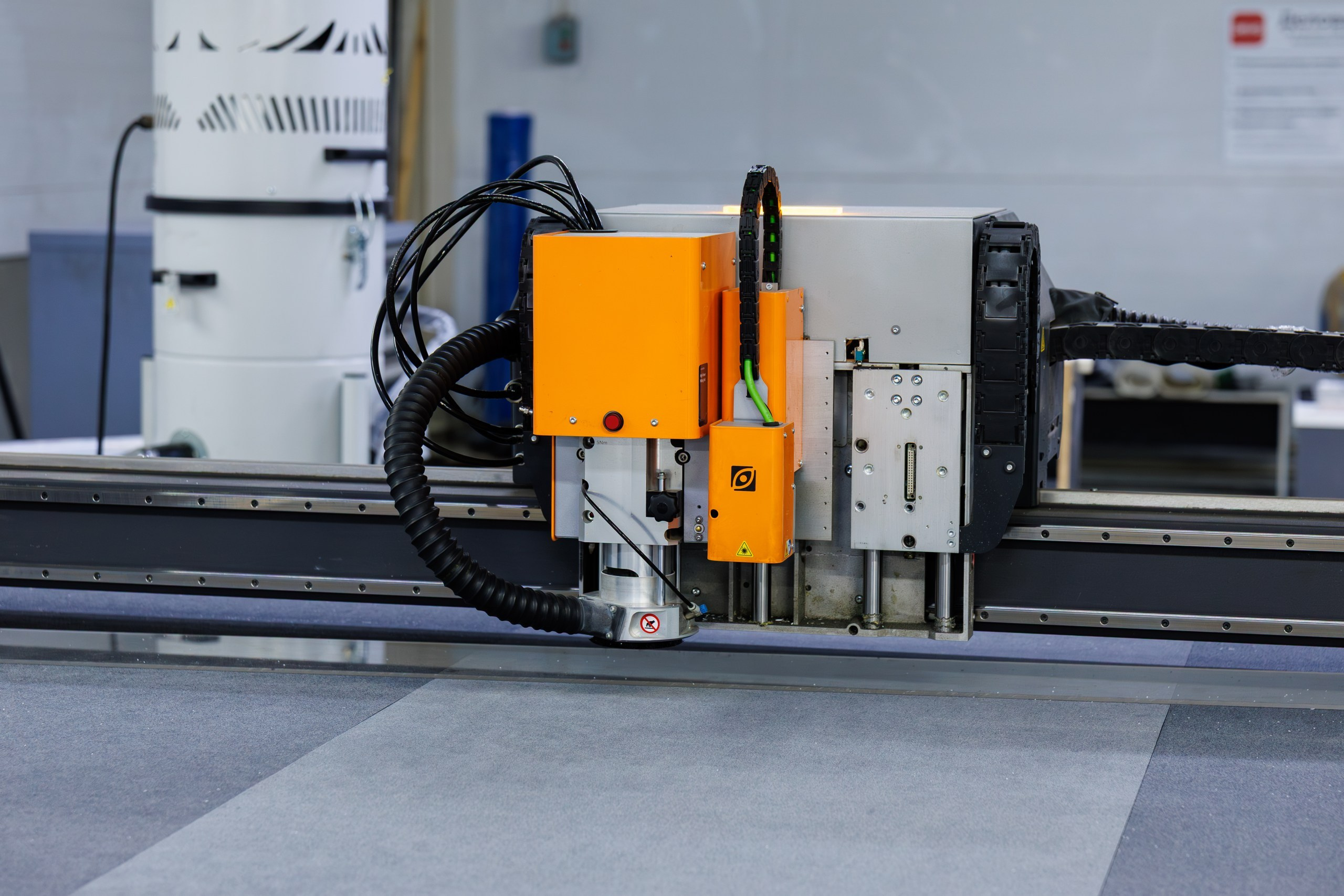 Съемка контента для рекламно-производственной фирмы «Дека» (2025). Репортажный и портретный фотограф в Ярославле Константин Горбачев