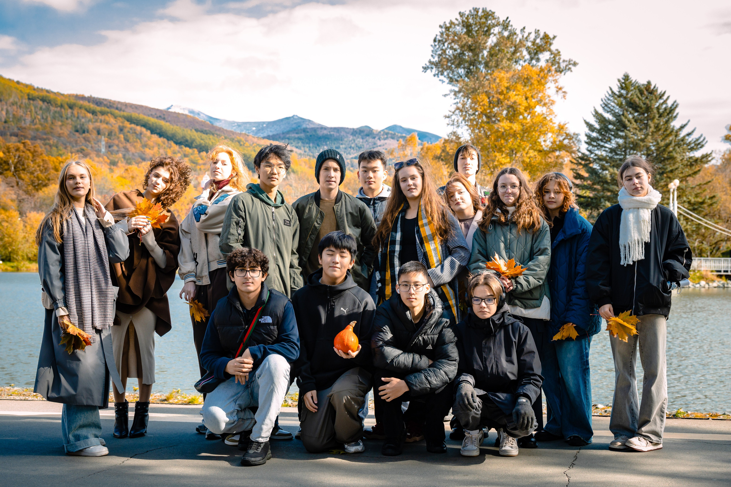 9Б фотопрогулка. Фотограф. г. Южно-Сахалинск. Олег Толстов