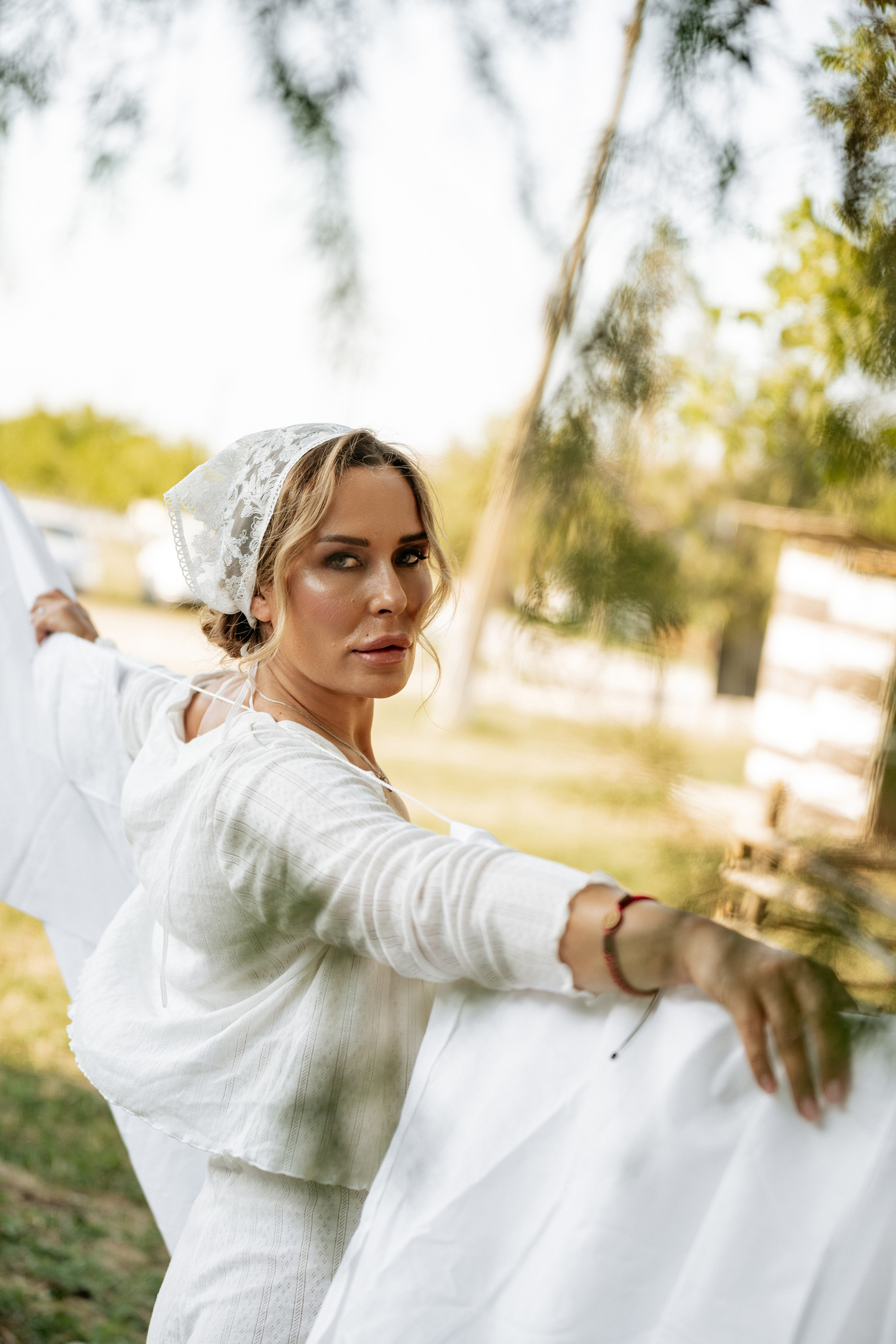 Индивидуальная фотосессия на ферме с профессиональным фотографом, работающим в Анапе, Геленджике, Новороссийске, Кучугурах, Голубицкой и Абрау-Дюрсо.