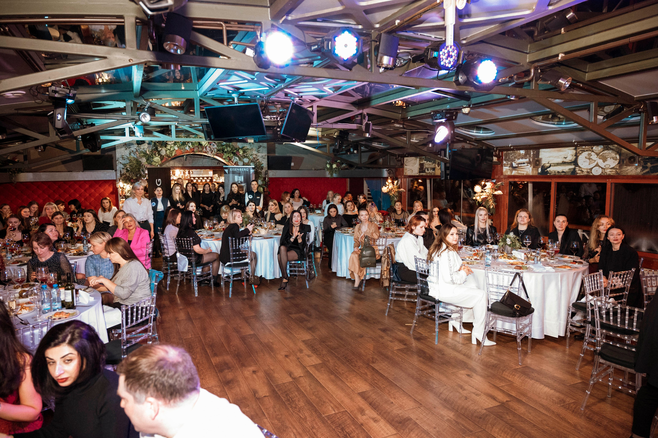 EISENBERG Корпоратив // Astra Marine Гала-ужин на теплоходе. Фотограф Элина Брусенцева