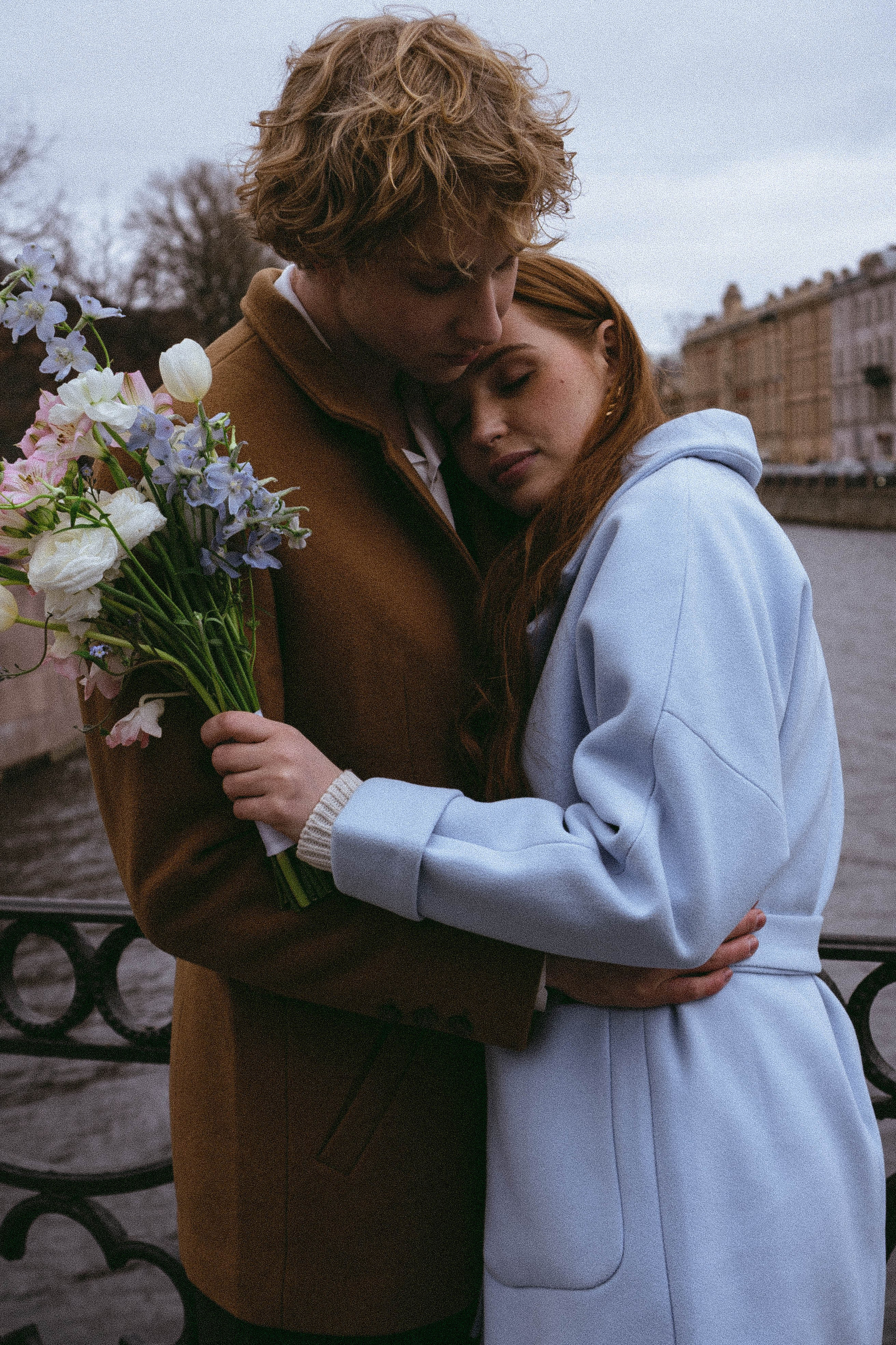 СВАДЕБНАЯ СЬЕМКА В ОТЕЛЕ. СБОРЫ ЖЕНИХА И НЕВЕСТЫ И ТАКЖЕ ТОР И ПОДГОТОВКА К ПРОГУЛКЕ И ПРОГУЛКА ПО ПЕТРОГРАДКЕ. Профессиональный фотограф, Санкт-Петербург — Виктория Богомолова